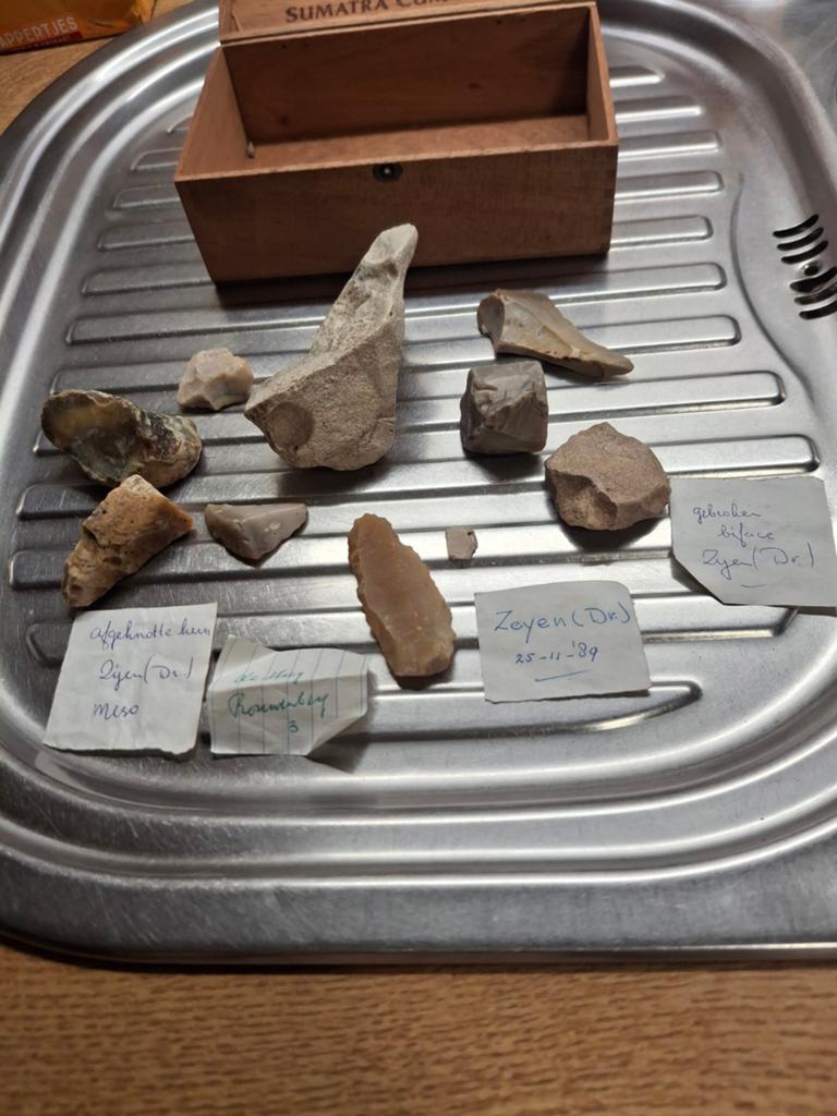 Artefacten  stenentijdperk, Verzamelen, Mineralen en Fossielen, Ophalen of Verzenden