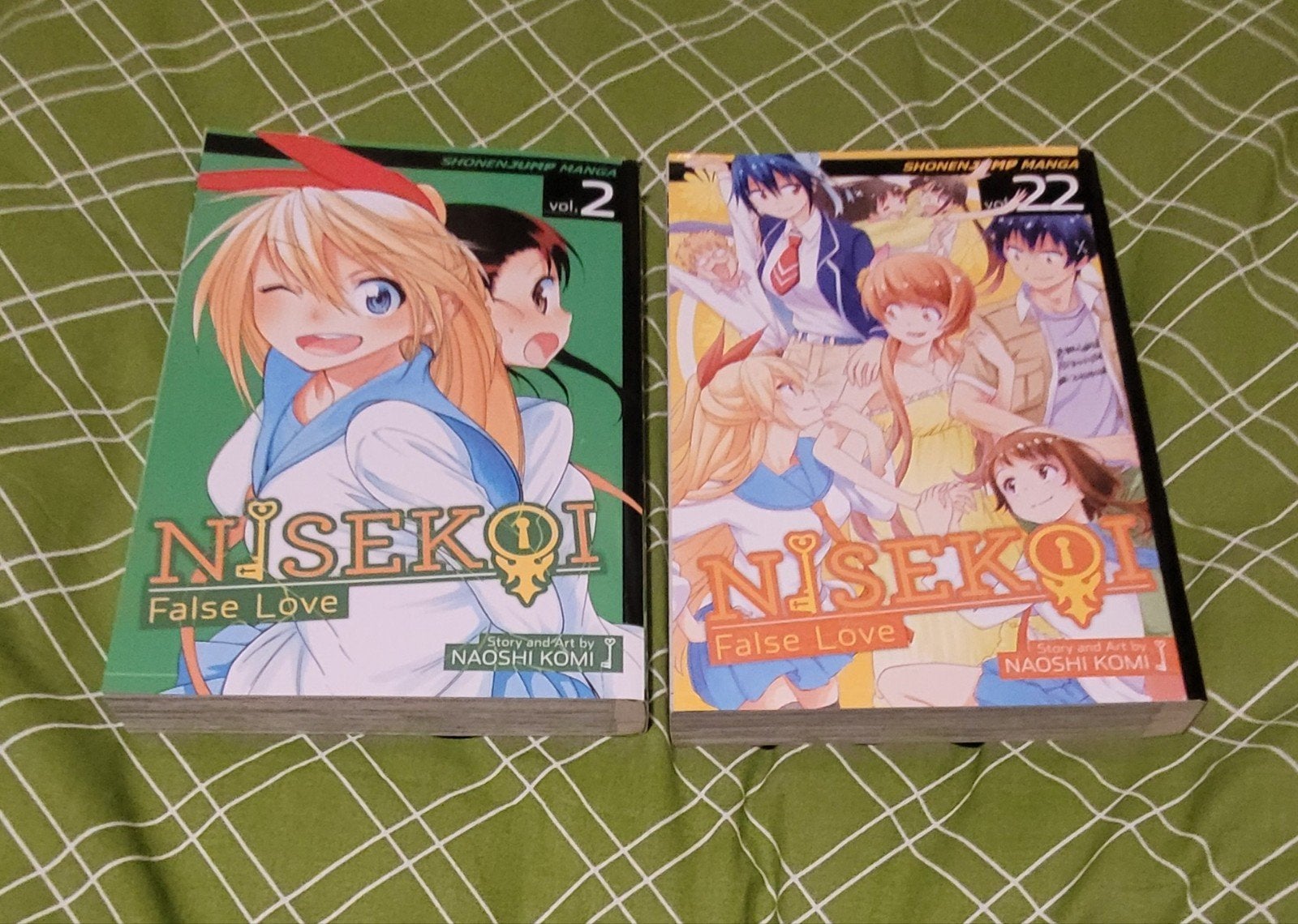 Manga's Nisekoi: False Love vol. 2 en 22, Boeken, Gelezen, Ophalen of Verzenden, Japan (Manga), Meerdere comics