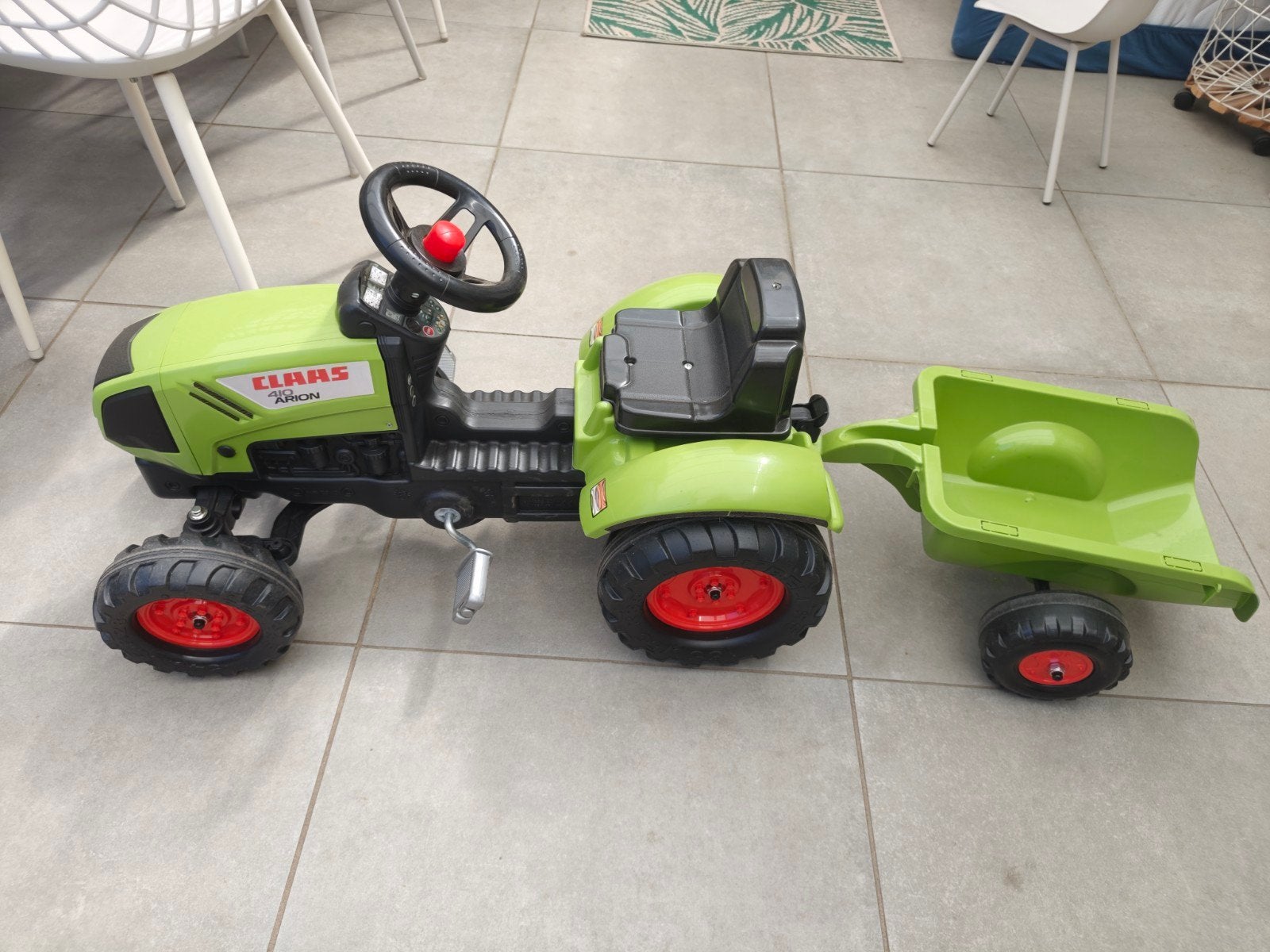Falk claas Arion 410 traptractor met aanhanger, Ophalen, Zo goed als nieuw
