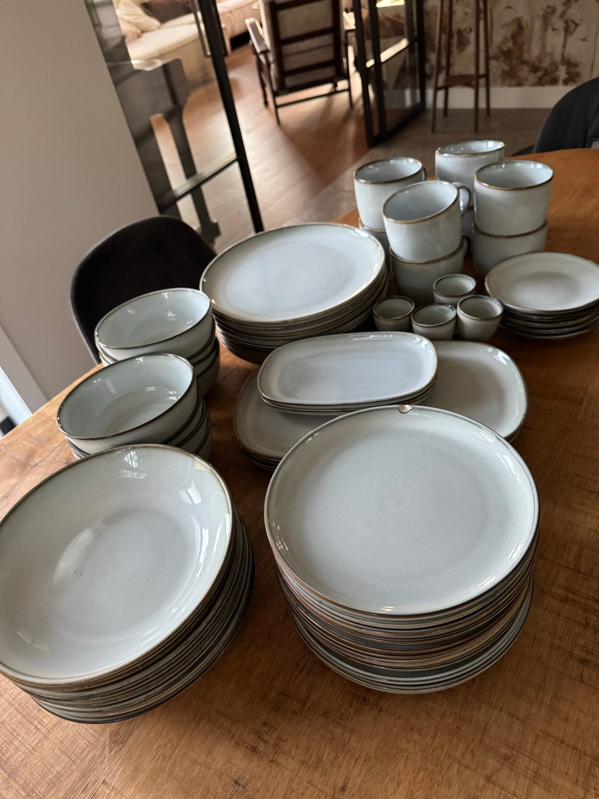 Ikea Servies - Uitgebreide Set Borden, Schalen en Mokken, Huis en Inrichting, Ophalen, Gebruikt, IKEA, Overige stijlen