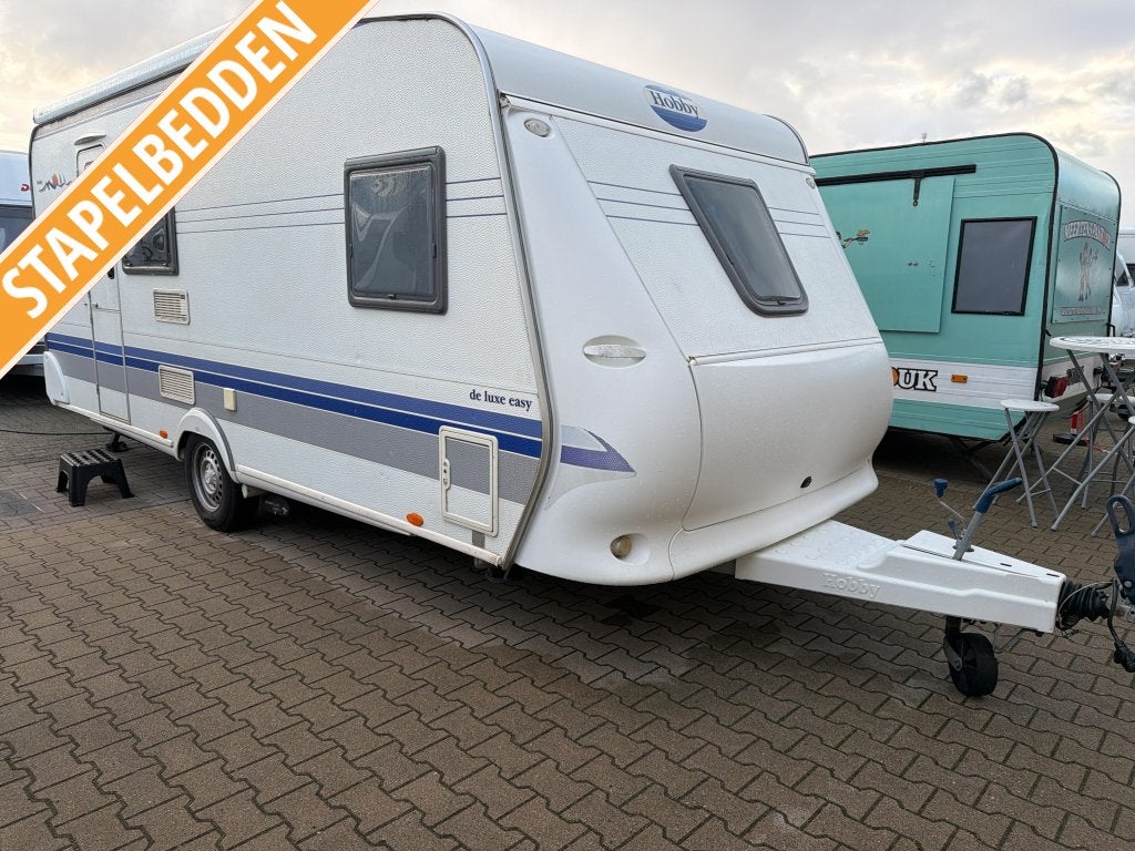 Hobby De Luxe 500 KFME Stapelbedden, frans bed, Dwars-stapelbed, Hobby, Bedrijf, Treinzit