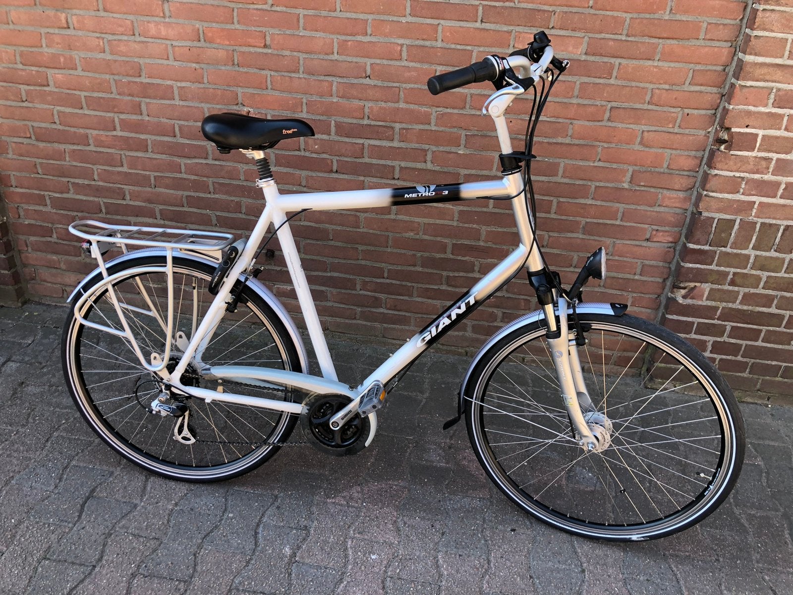 Te koop mooie Giant Metro RS3 herenfiets 65cm 21versn, Ophalen, Zo goed als nieuw, Meer dan 20 versnellingen, Giant