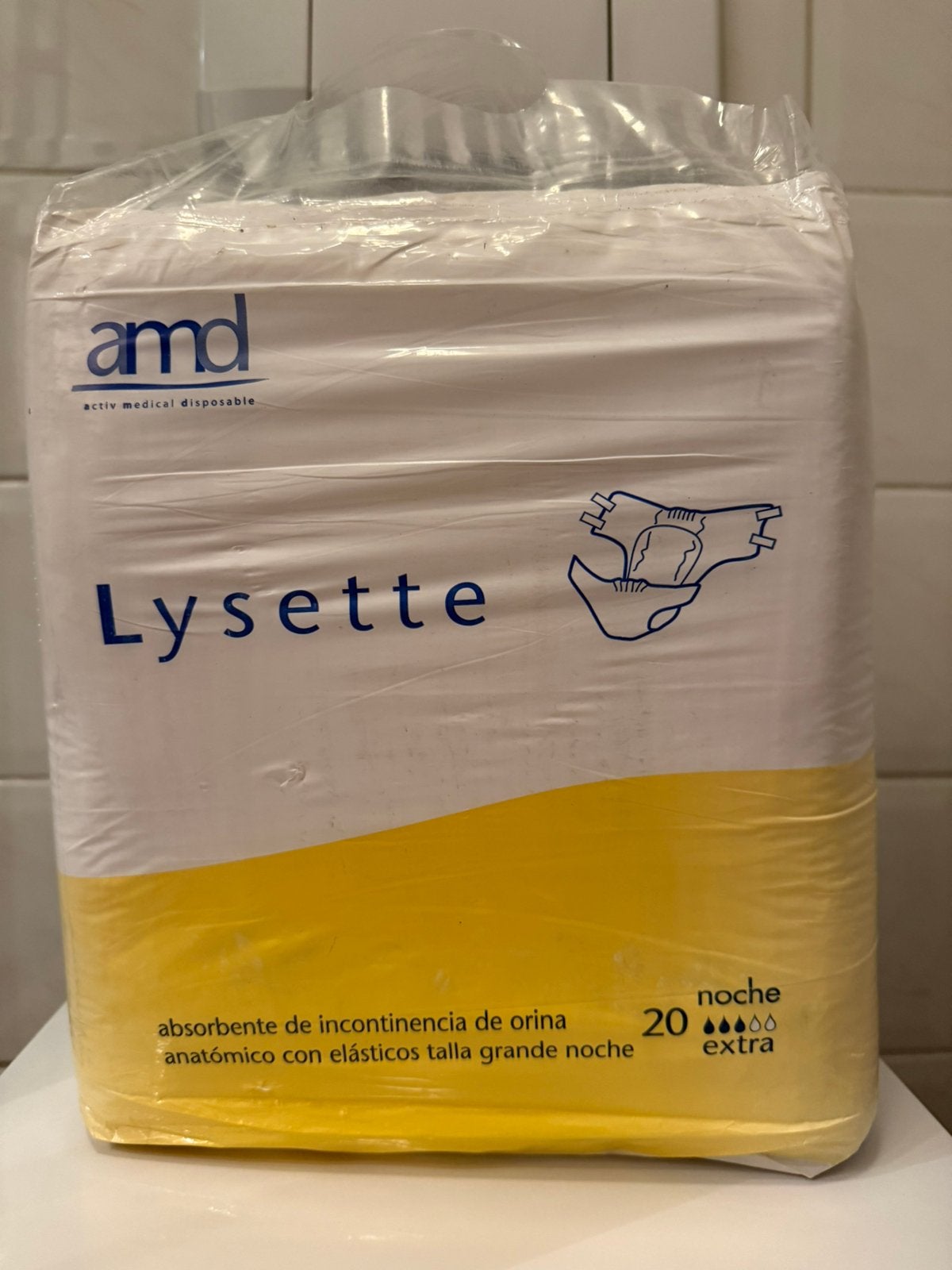 AMD Lysette incontinentieluiers 20 stuks plastic buitenlaag, Diversen, Verzenden, Nieuw