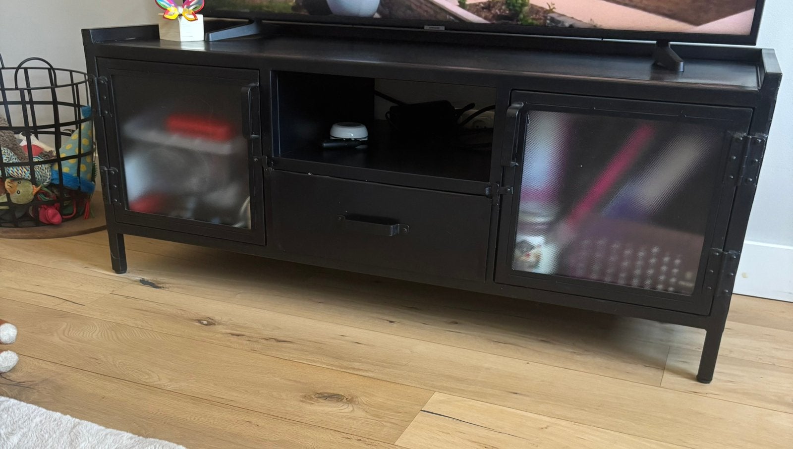 Tv meubel zwart metaal, Ophalen, Zo goed als nieuw, Metaal, 25 tot 50 cm