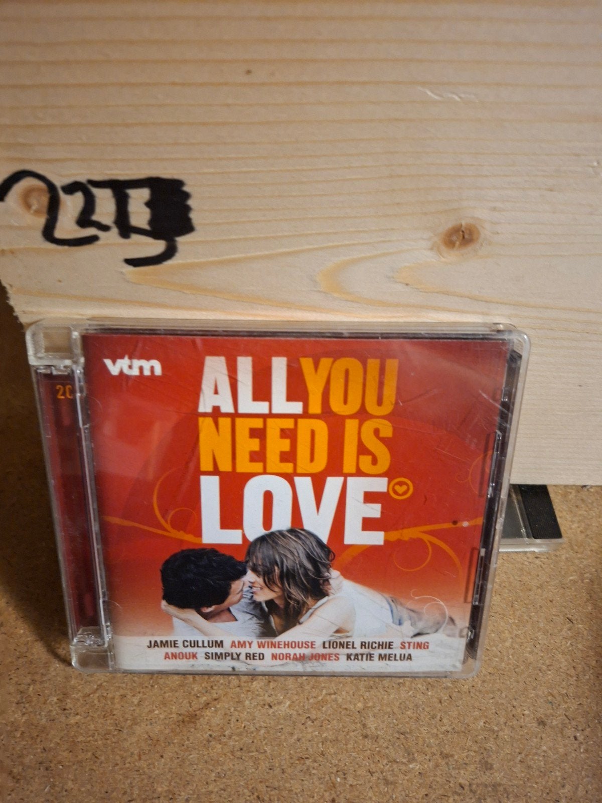 All You Need Is Love CD - Diverse artiesten, Ophalen of Verzenden, Gebruikt, Pop, Verzamelalbum