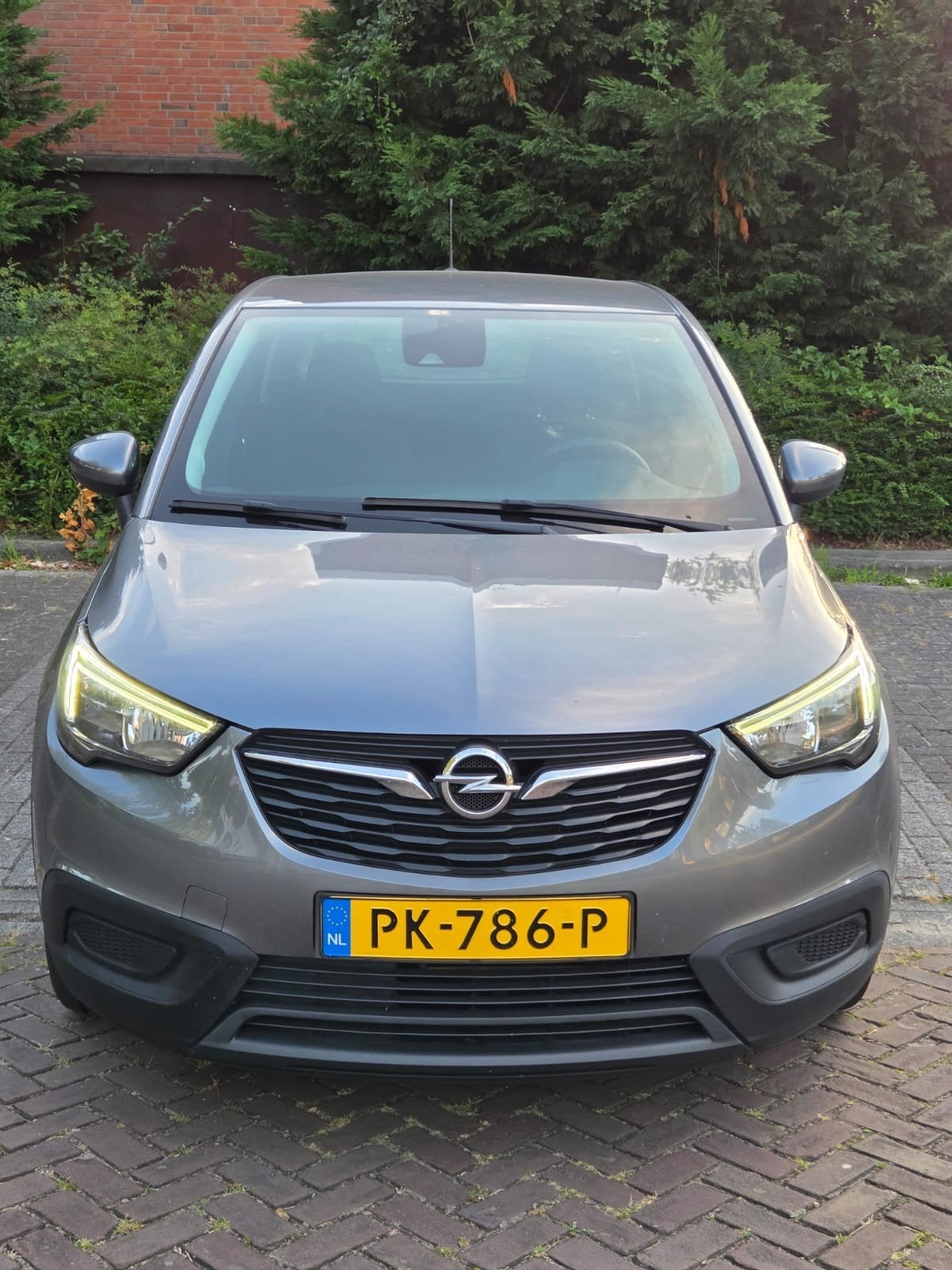 Opel Crossland X 1.2 81pk 2017 Grijs, Auto's, Opel, Particulier, Crossland X, ABS, Airbags, Airconditioning, Alarm, Bluetooth