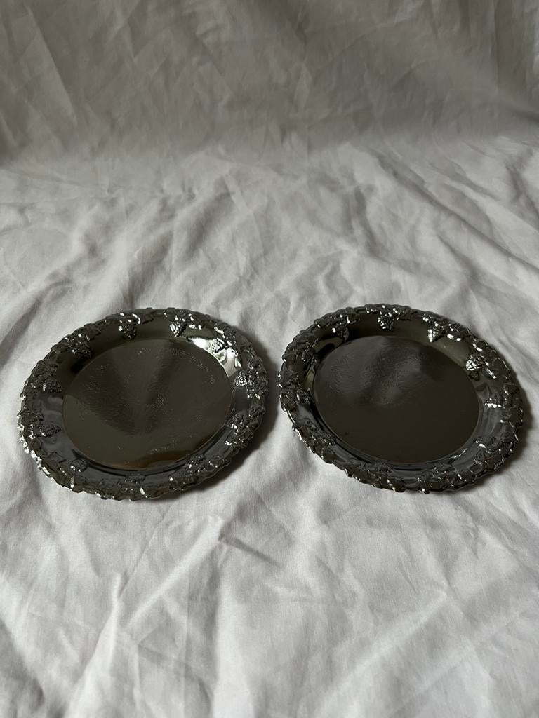 Set van 2 vintage Franse metalen sierbordjes Ø 15cm, Ophalen, Overige materialen, Overige stijlen, Bord(en)