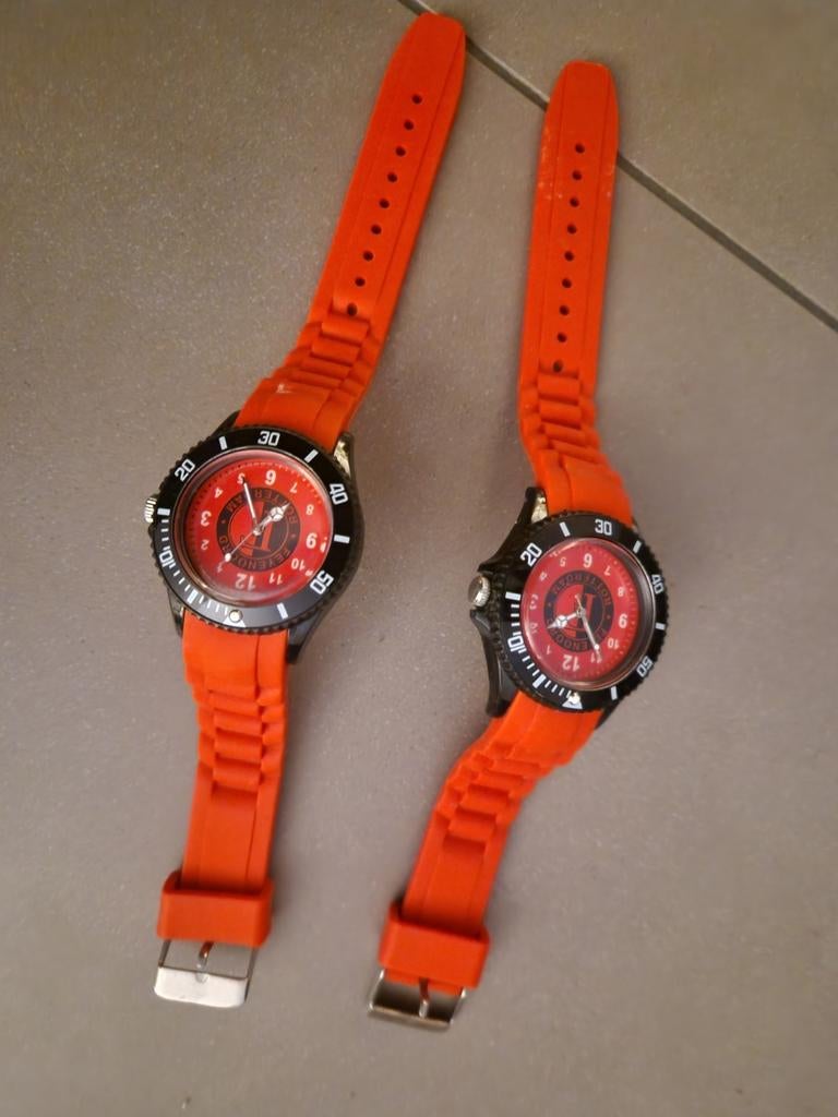 Originele Feyenoord horloges - Set van 2, Sieraden, Tassen en Uiterlijk, Horloges | Heren, Overige merken, Kunststof, Gebruikt