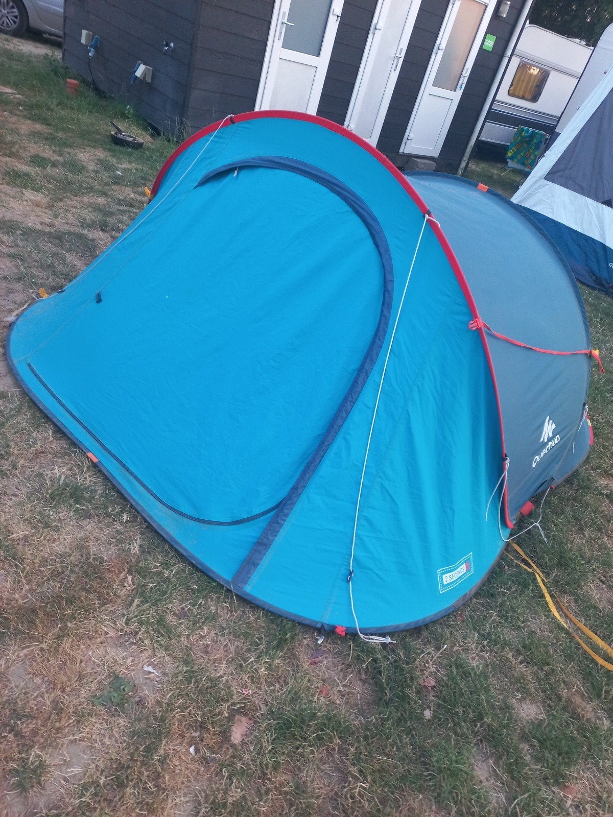 Quechua 2 Seconds Pop-Up Tent - Snel Op Te Zetten & Lekvrij, Ophalen, Gebruikt