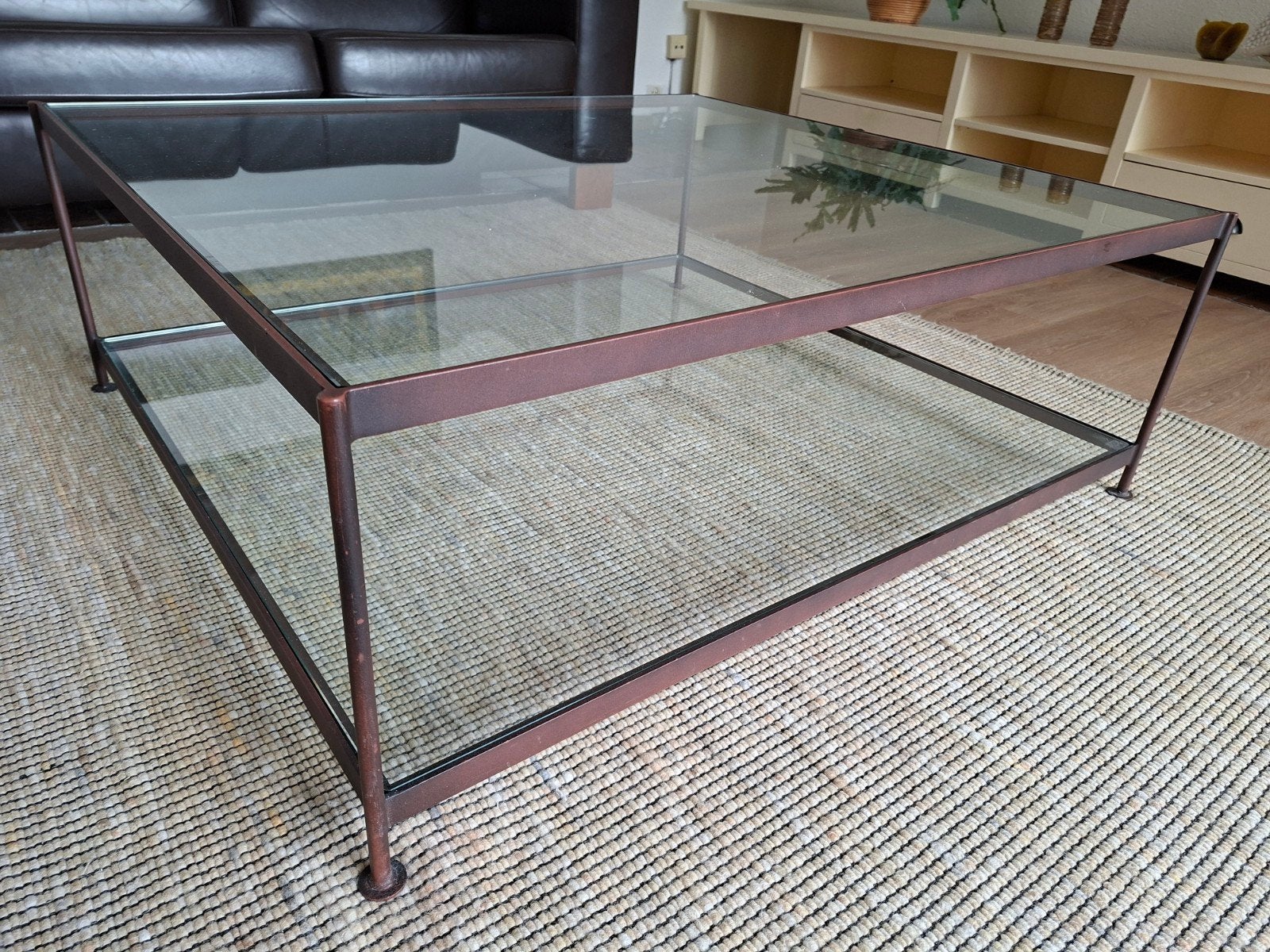 Design glazen salontafel met stalen frame, Ophalen, 100 tot 150 cm, 50 tot 100 cm, Zo goed als nieuw
