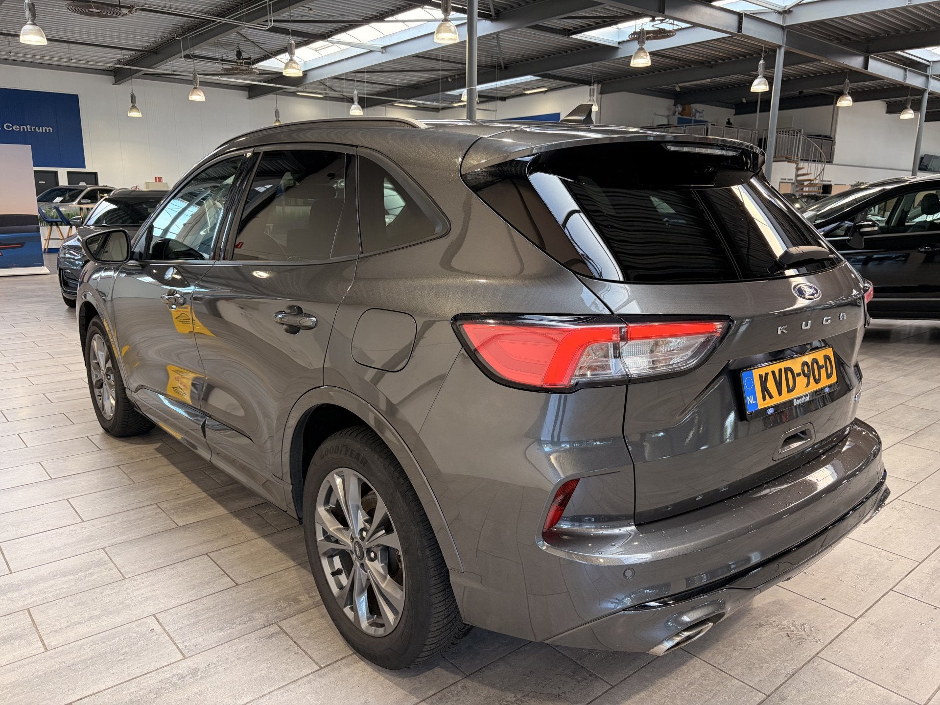 Ford Kuga 2.5 PHEV ST-Line | 100% onderhouden | AGR Stoelen, 14 kWh, Gebruikt, 4 cilinders, Plug-in hybride