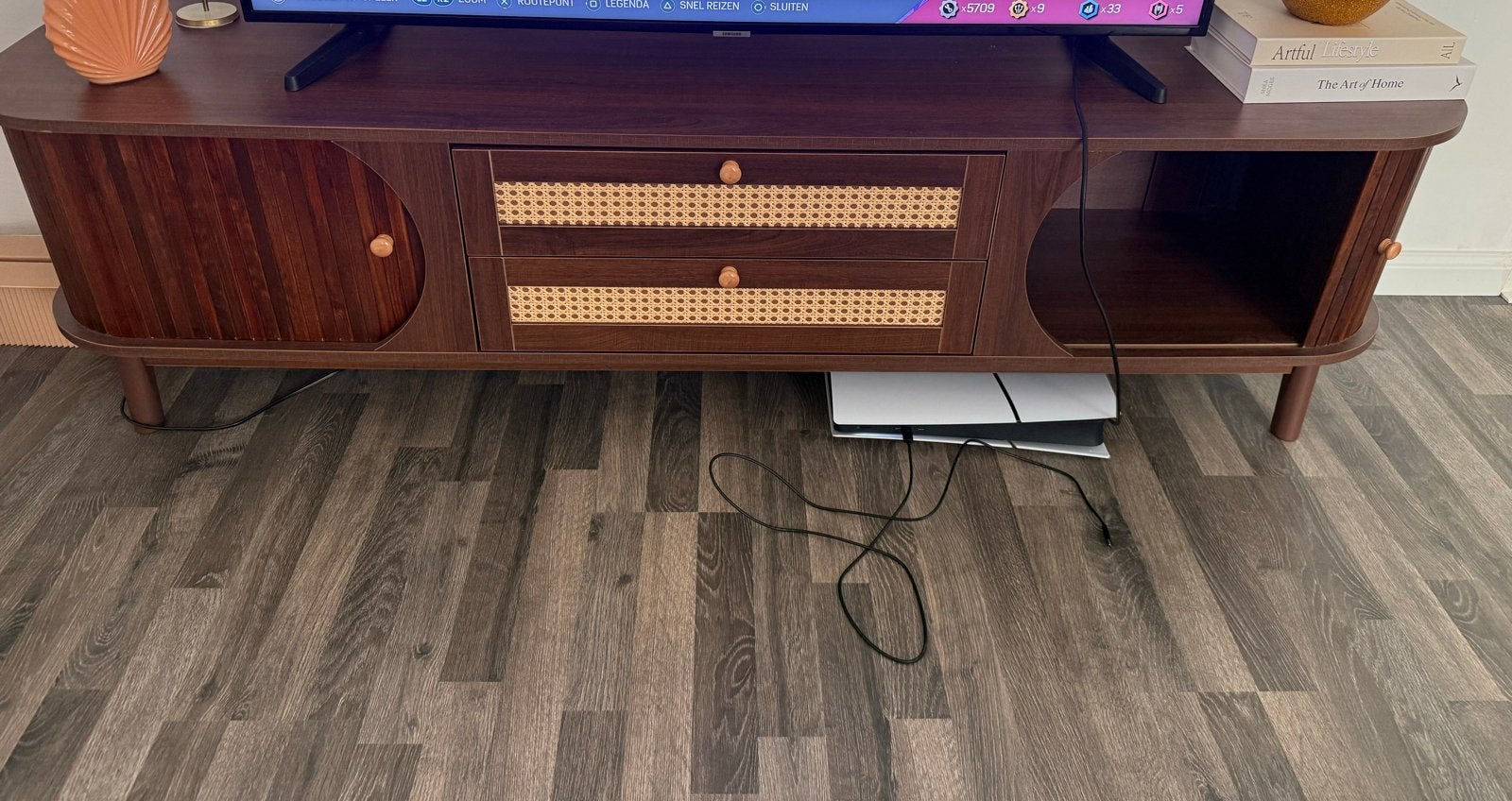 TV-meubel met rotan details - Zo goed als nieuw, 150 tot 200 cm, Ophalen of Verzenden, Zo goed als nieuw, Minder dan 100 cm