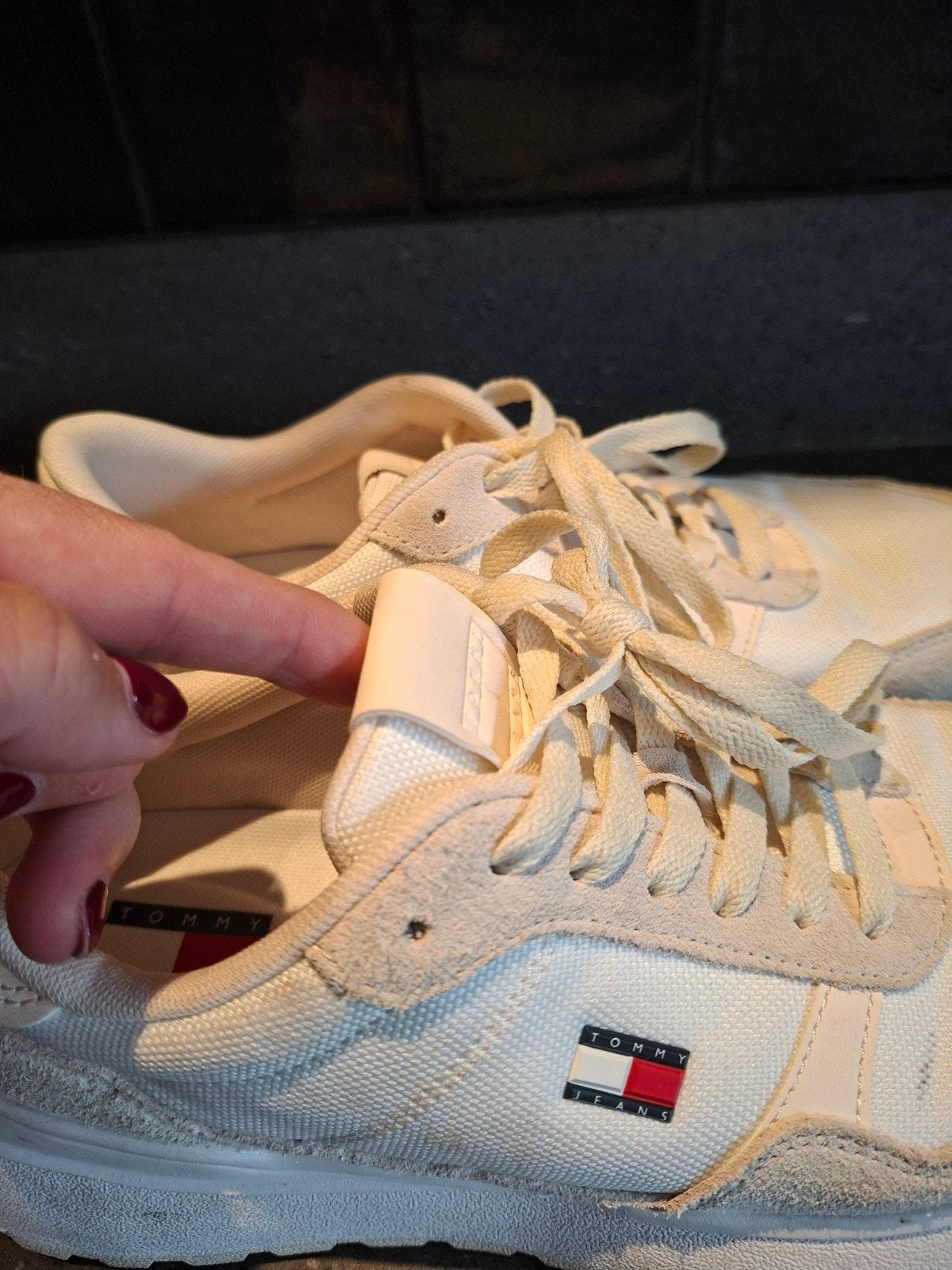 Zo goed als nieuwe sneakers Tommy Hilfiger maat 40, Wit, Ophalen of Verzenden, Tommy Hilfiger, Sneakers of Gympen