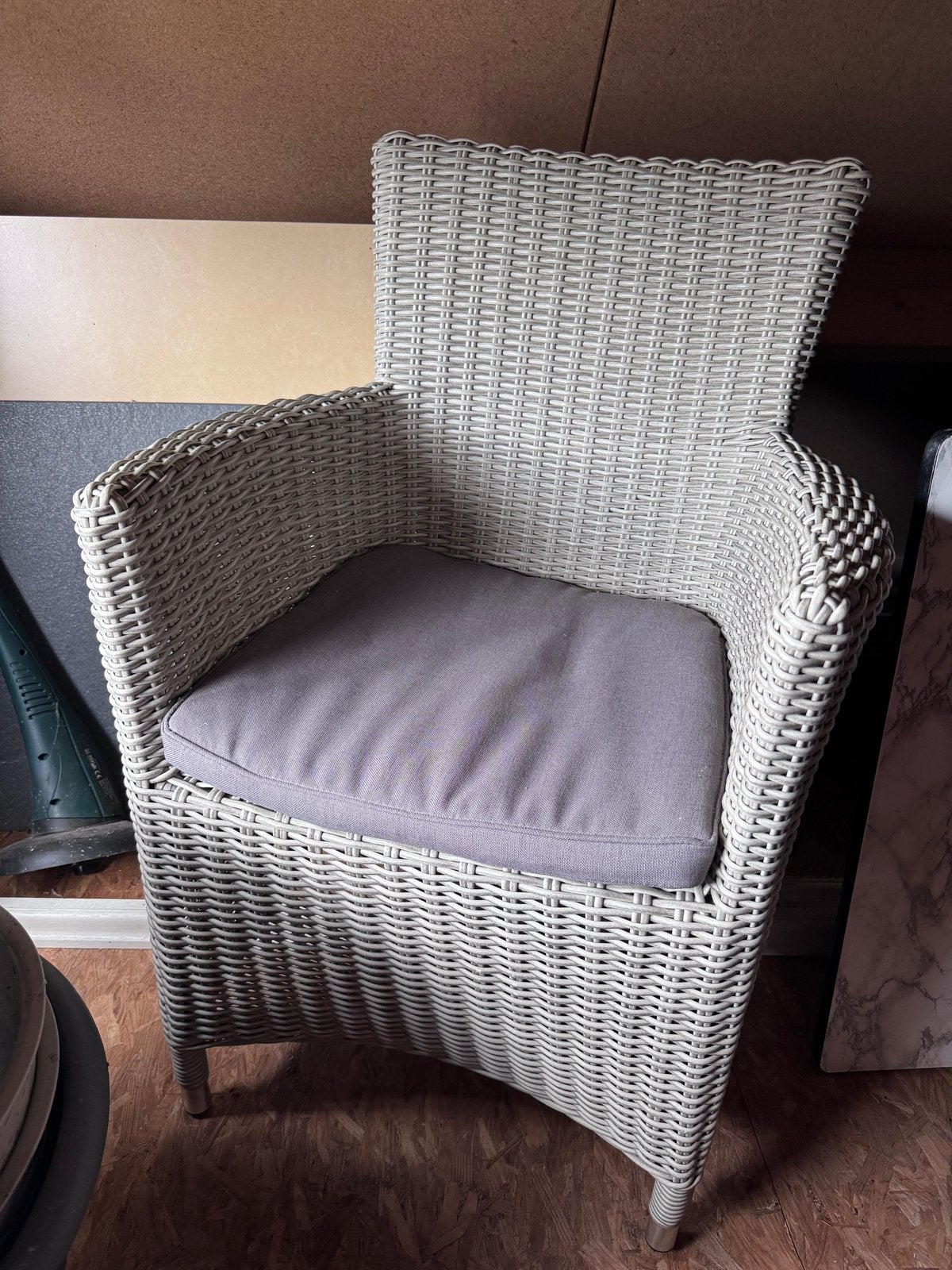 Pure tuinstoel, Ophalen of Verzenden, Zo goed als nieuw, Kunststof