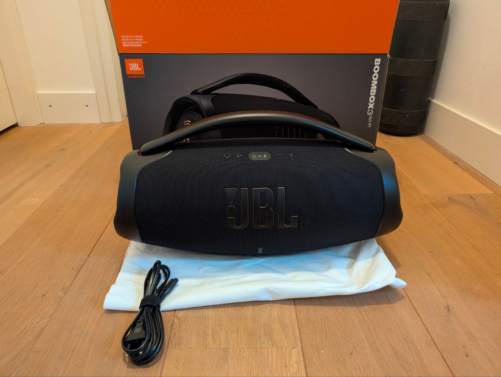 JBL boombox 3-wifi. ZGAN met lader, Ophalen, Zo goed als nieuw, Overige typen, JBL