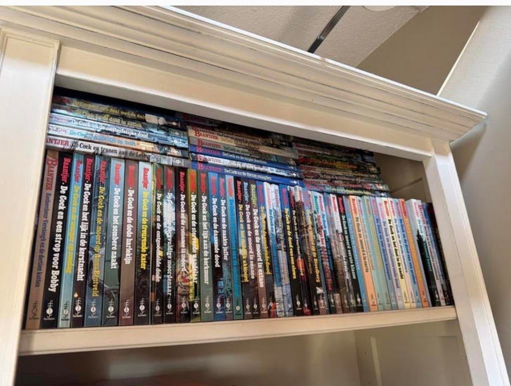 Baantjer complete serie deel 1-70 + 3 extra boeken, Boeken, Ophalen, Zo goed als nieuw, Tv-bewerking