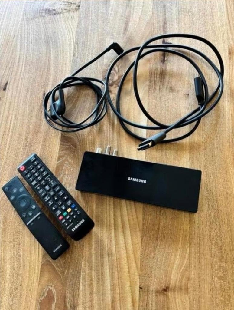 Samsung One Connect Box met afstandsbedieningen, Ophalen of Verzenden, Zo goed als nieuw