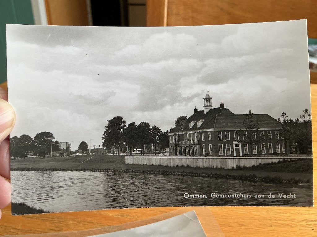 Ommen gemeentehuis aan de Vecht, Verzamelen, Verzenden, 1960 tot 1980, Gelopen, Overijssel