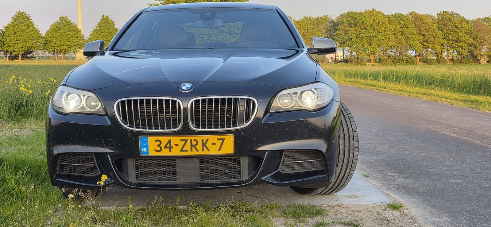BMW 5-Serie 3.0 M550d Xdrive AUT 2013 Zwart, Auto's, BMW, Automaat, Zwart, 2000 kg, Zwart