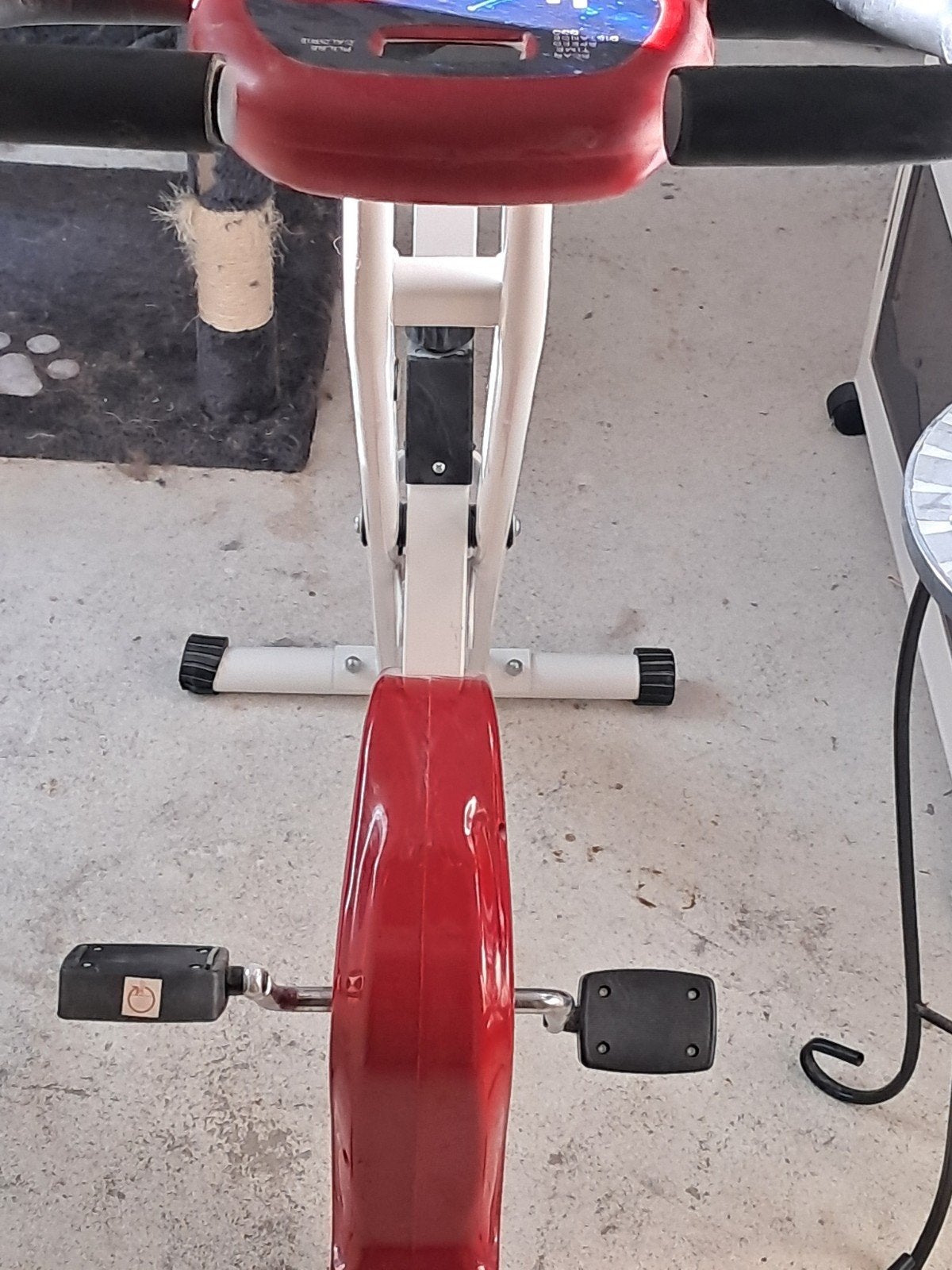 Compacte Hometrainer - Ideaal voor Thuis Fitness, Gebruikt, Ophalen of Verzenden, Metaal, Benen