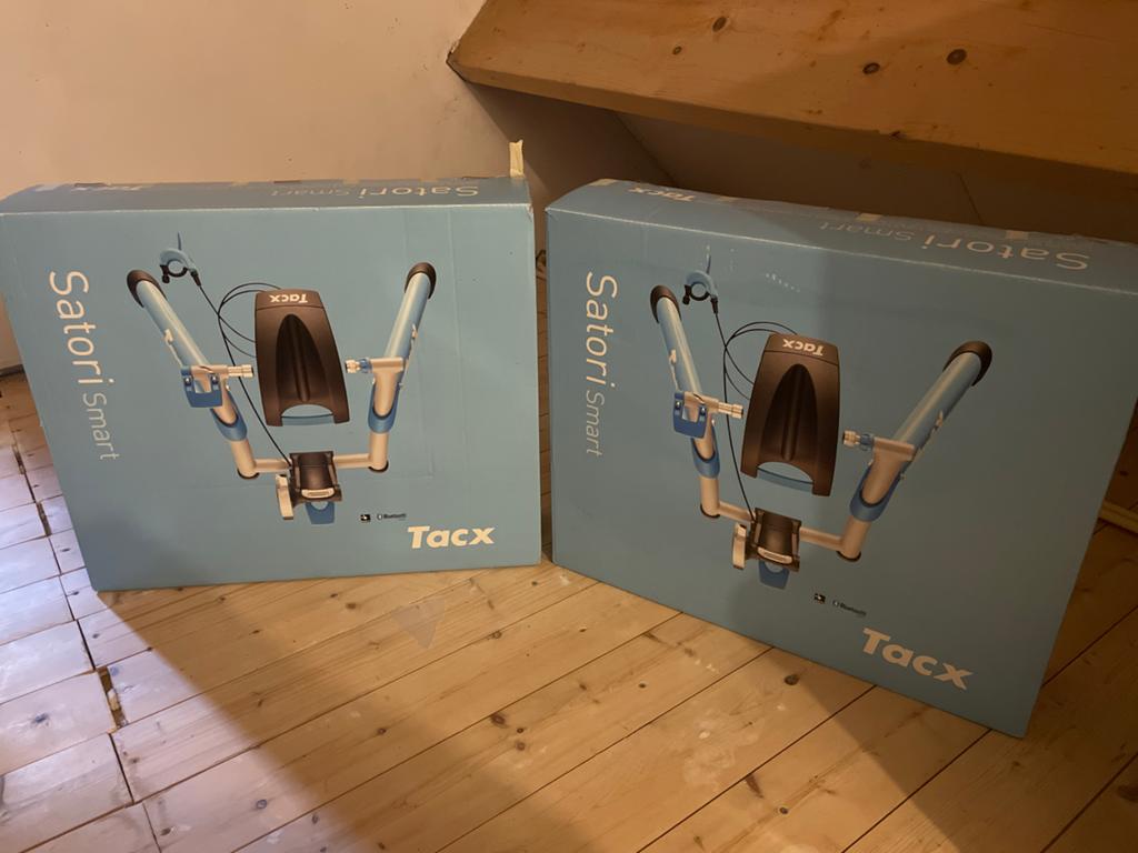 2x TACX Satori Smart fietstrainer - Zo goed als nieuw, Ophalen of Verzenden, Zo goed als nieuw, Overige typen