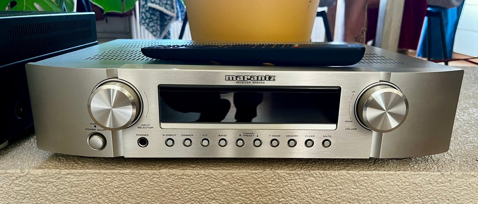 Marantz SR5023 Stereo Receiver Zilver Met Afstandsbediening, Gebruikt, 60 tot 120 watt, Stereo, Ophalen