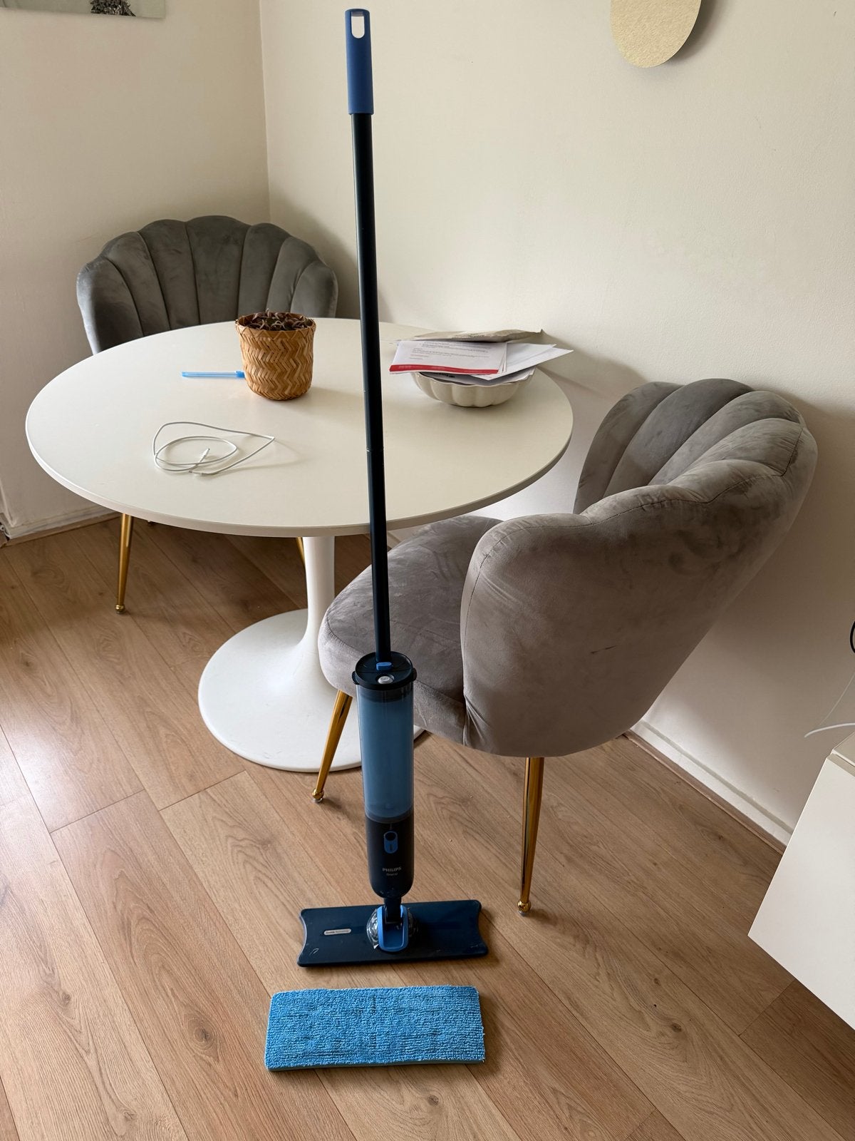 Philips One Up Spray Mop met Microvezeldoek vaste prijs, Ophalen, Mop of Dweil