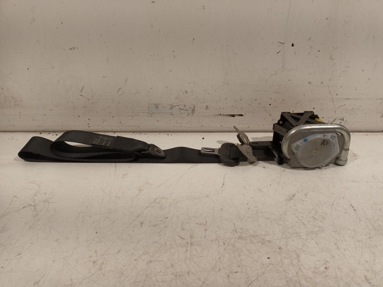 Veiligheidsgordel rechts voor Toyota Avensis, Onderdelen@venauto.nl, Van der Ven Autorecycling B.V., Gebruikt, Ettenseweg 76, 4706 PB Roosendaal, The Netherlands