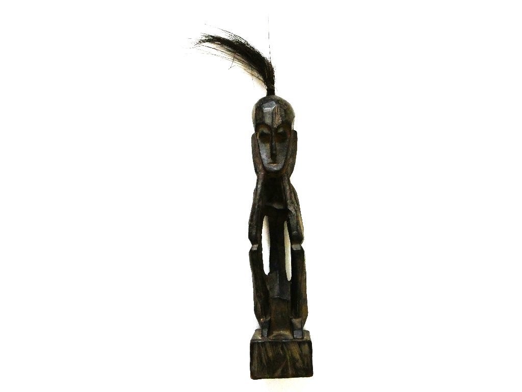 Houtgesneden beeld naar een voorouderbeeld Leti Indonesië, Antiek en Kunst, Hout, Bruin, Ophalen of Verzenden, Indonesië