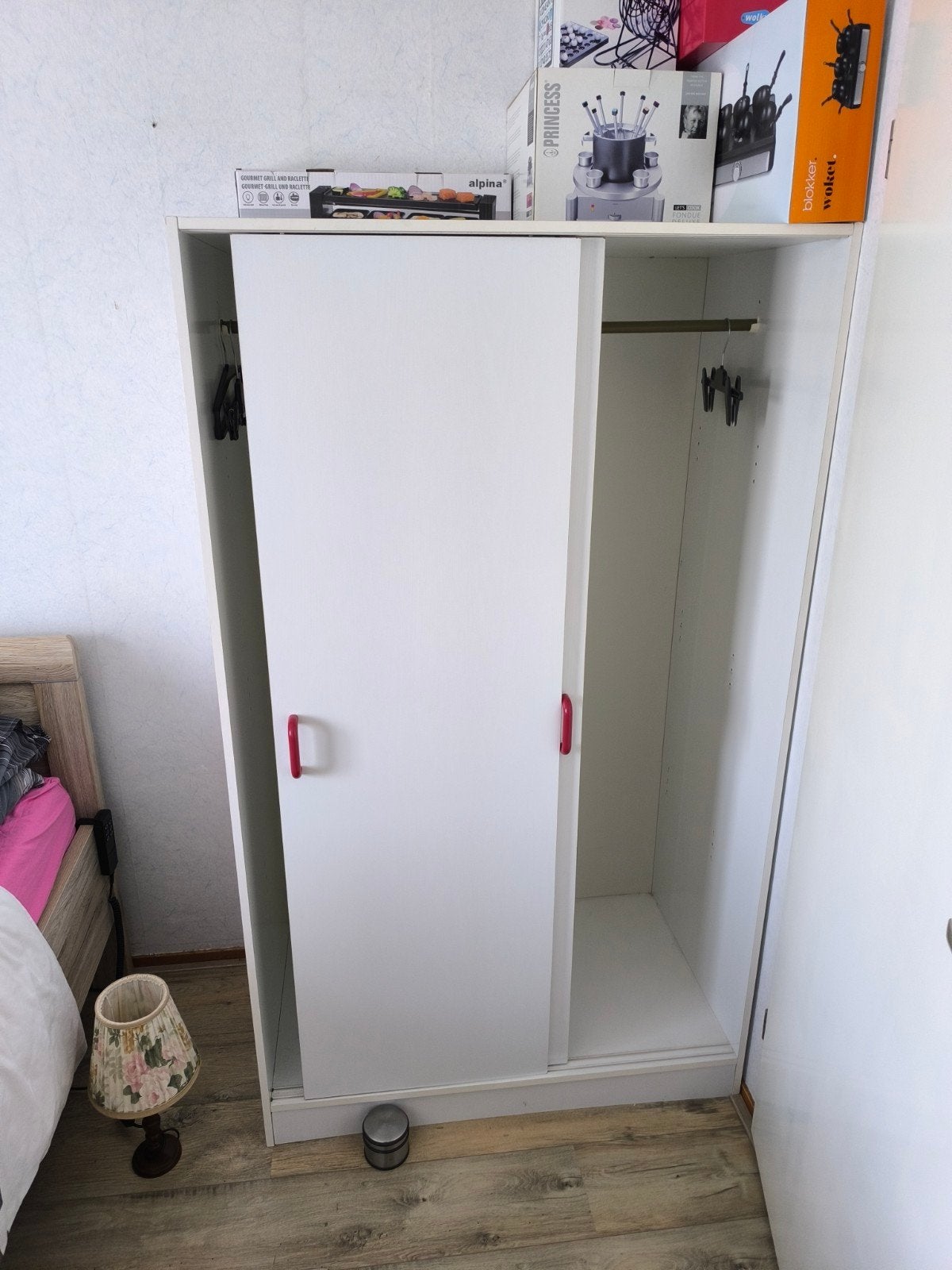 witte hang kledingkast, Huis en Inrichting, Kasten | Kledingkasten, Ophalen, Gebruikt, 50 tot 75 cm, 150 tot 200 cm