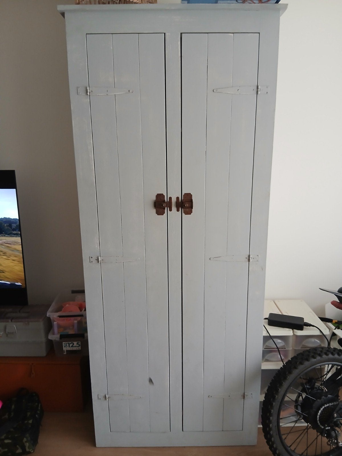 kast hang en leg gedeelte, Ophalen