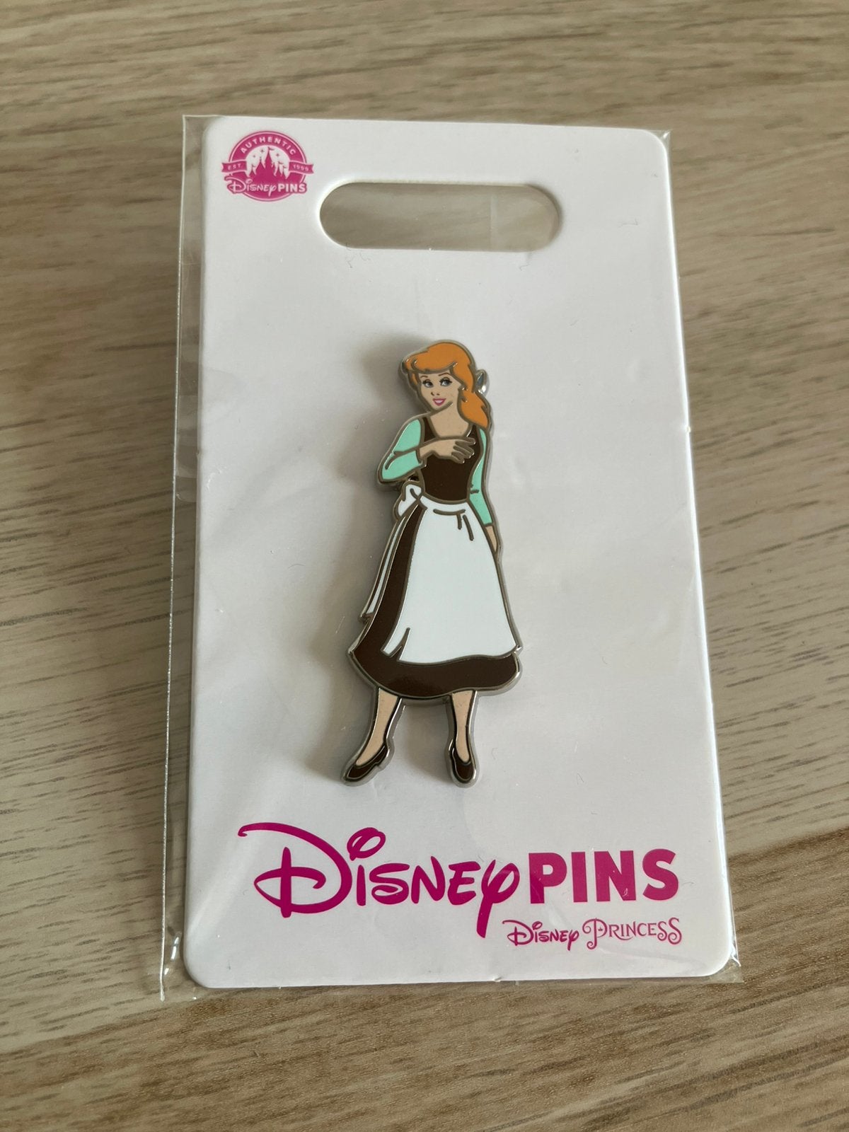 Disney Princess Pose - Cinderella pin, Ophalen of Verzenden, Assepoester of Belle, Nieuw