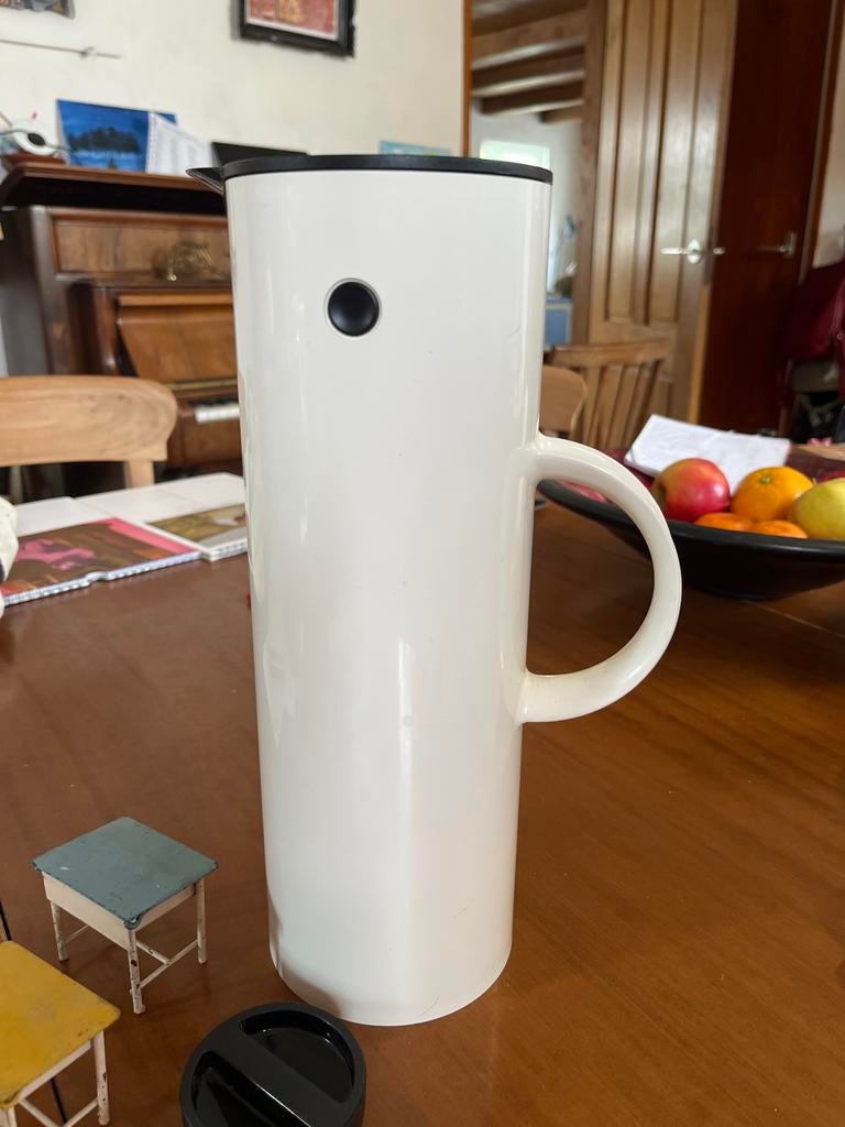 Erik Magnussen Stelton koffiekan met Zeelandia logo, Huis en Inrichting, Overige typen, Kunststof, Ophalen of Verzenden, Zo goed als nieuw