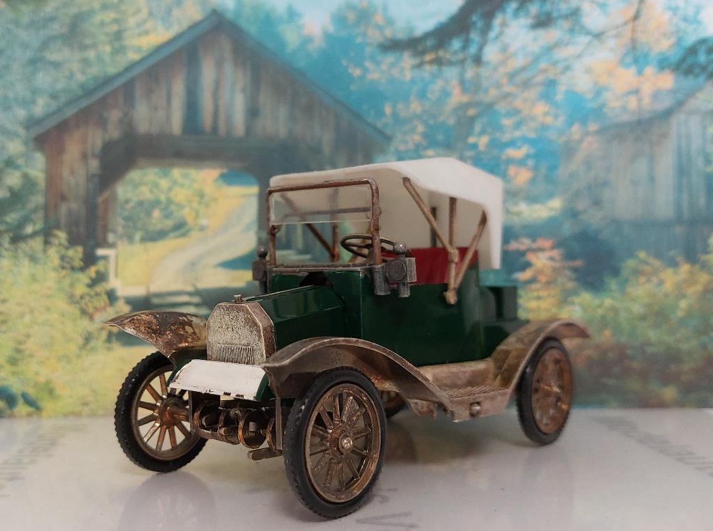 1:24 Ford Model "T" Roadster 1915; D.B.G.M W. Germany, Ophalen of Verzenden, Gebruikt, Auto, Overige merken