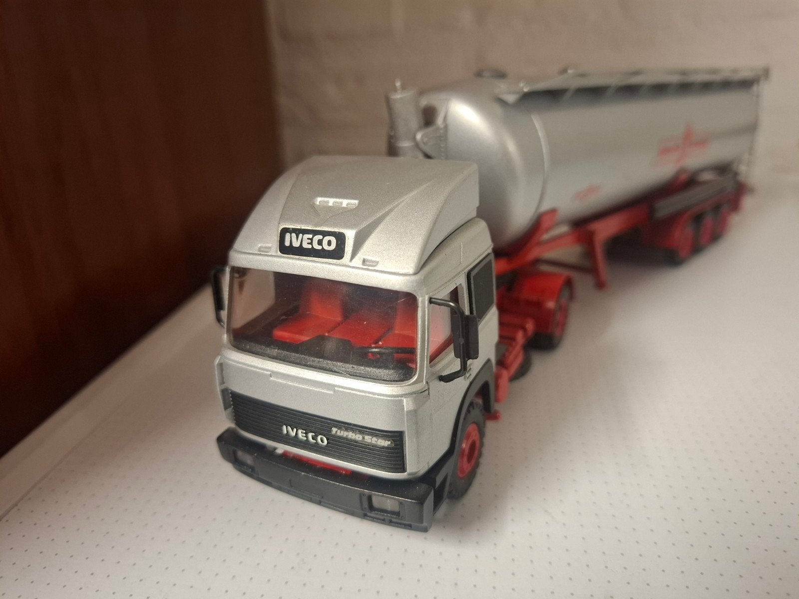 Iveco Turbostar  Conrad 1:50, Ophalen of Verzenden, Zo goed als nieuw, Bus of Vrachtwagen, Conrad