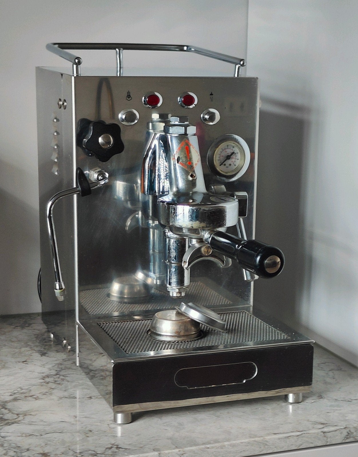 Isomac Itala E61, Witgoed en Apparatuur, Koffiezetapparaten, Espresso apparaat, Ophalen of Verzenden, Zo goed als nieuw, 2 tot 4 kopjes