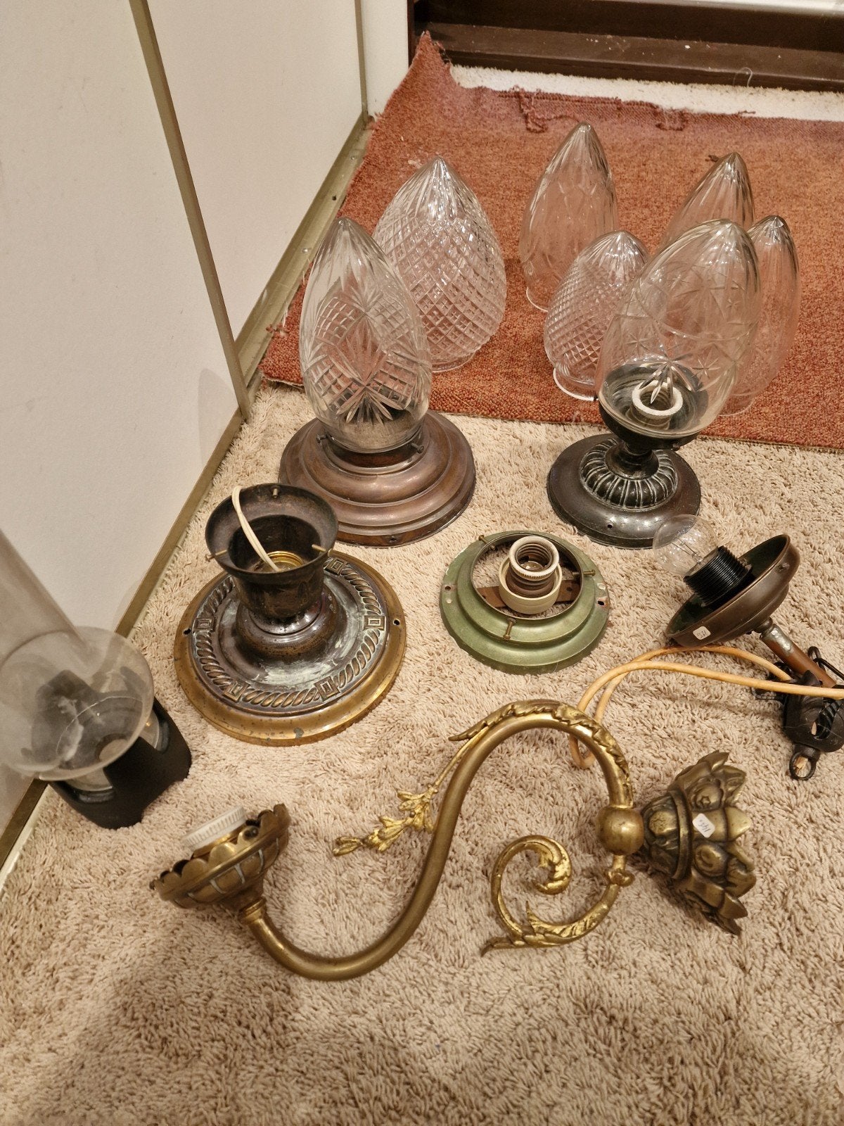 Kristal en glas!?  Diverse lamp onderdelen en kappen., Ophalen