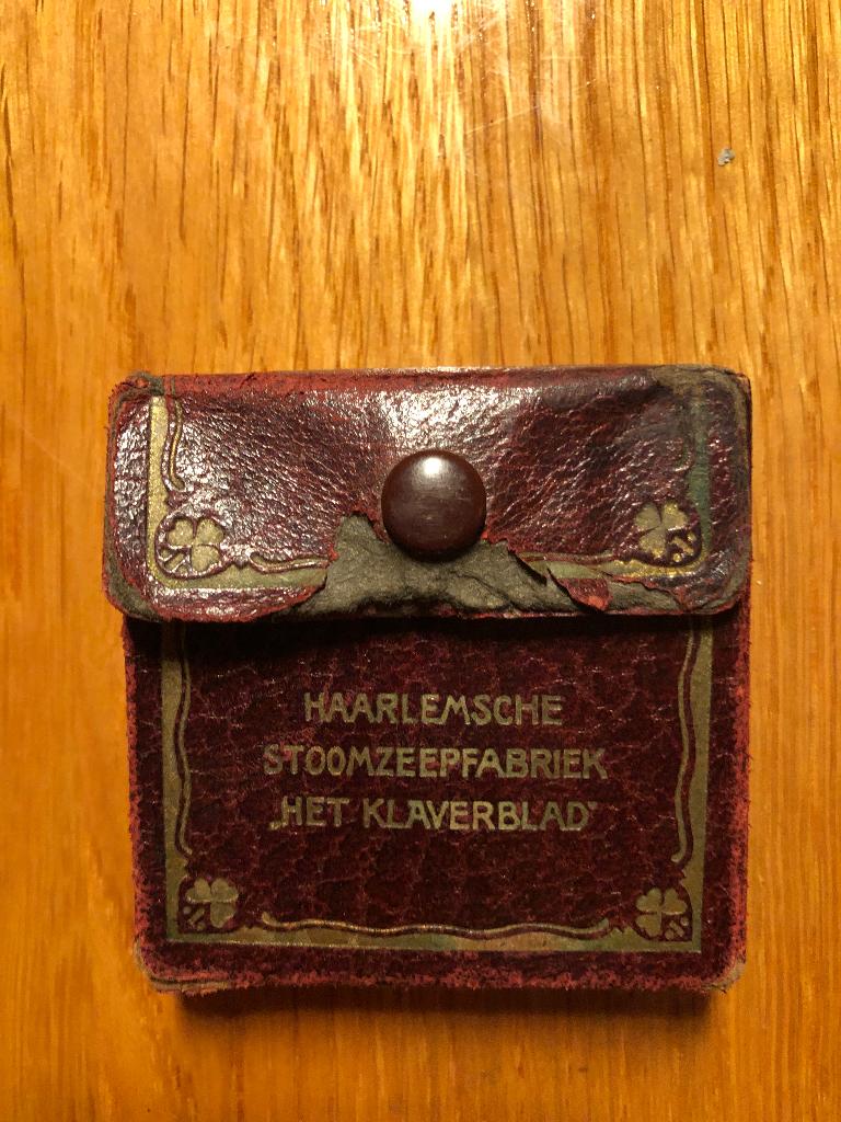 Antiek 1910 complee dominoset Zeepfabriek Klaverblad Haarlem, Verzamelen, Verzenden, Gebruikt, Reclamebord
