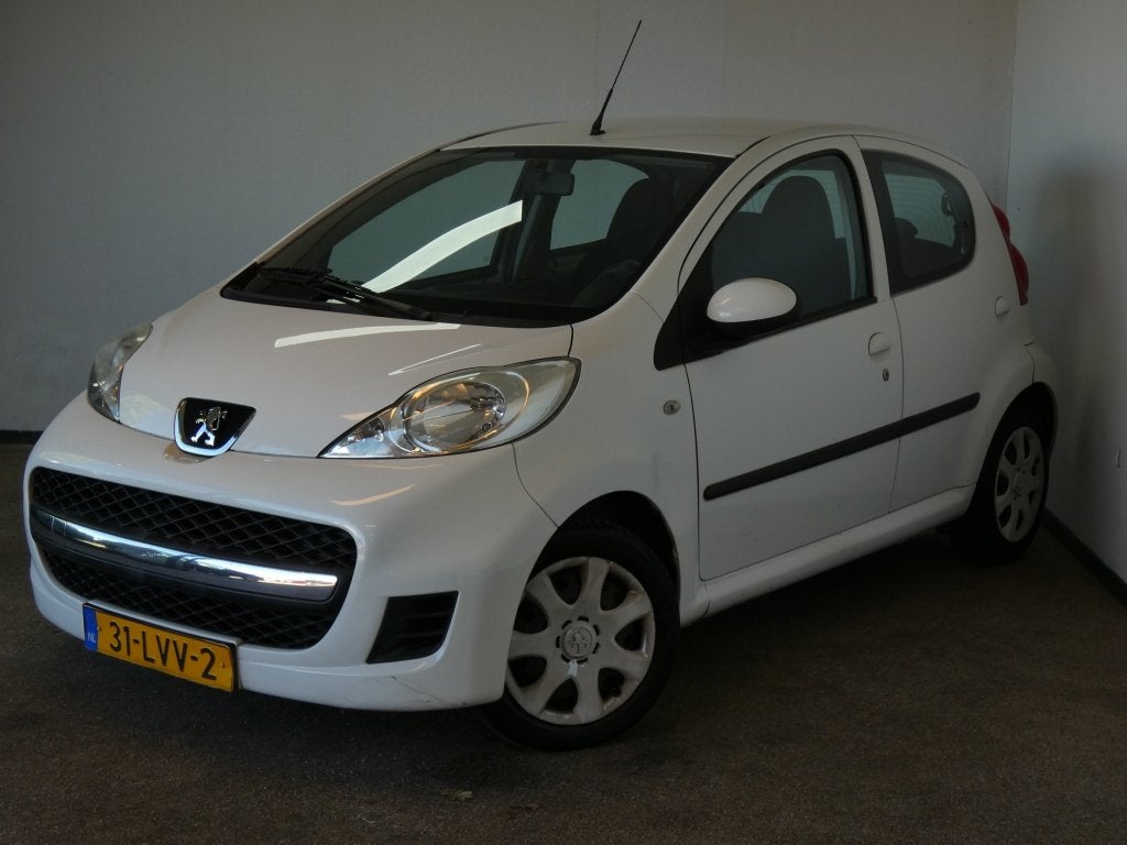Peugeot 107 1.0-12V Urban Move Airco (bj 2010), Gebruikt, 4 stoelen, Origineel Nederlands, Bedrijf
