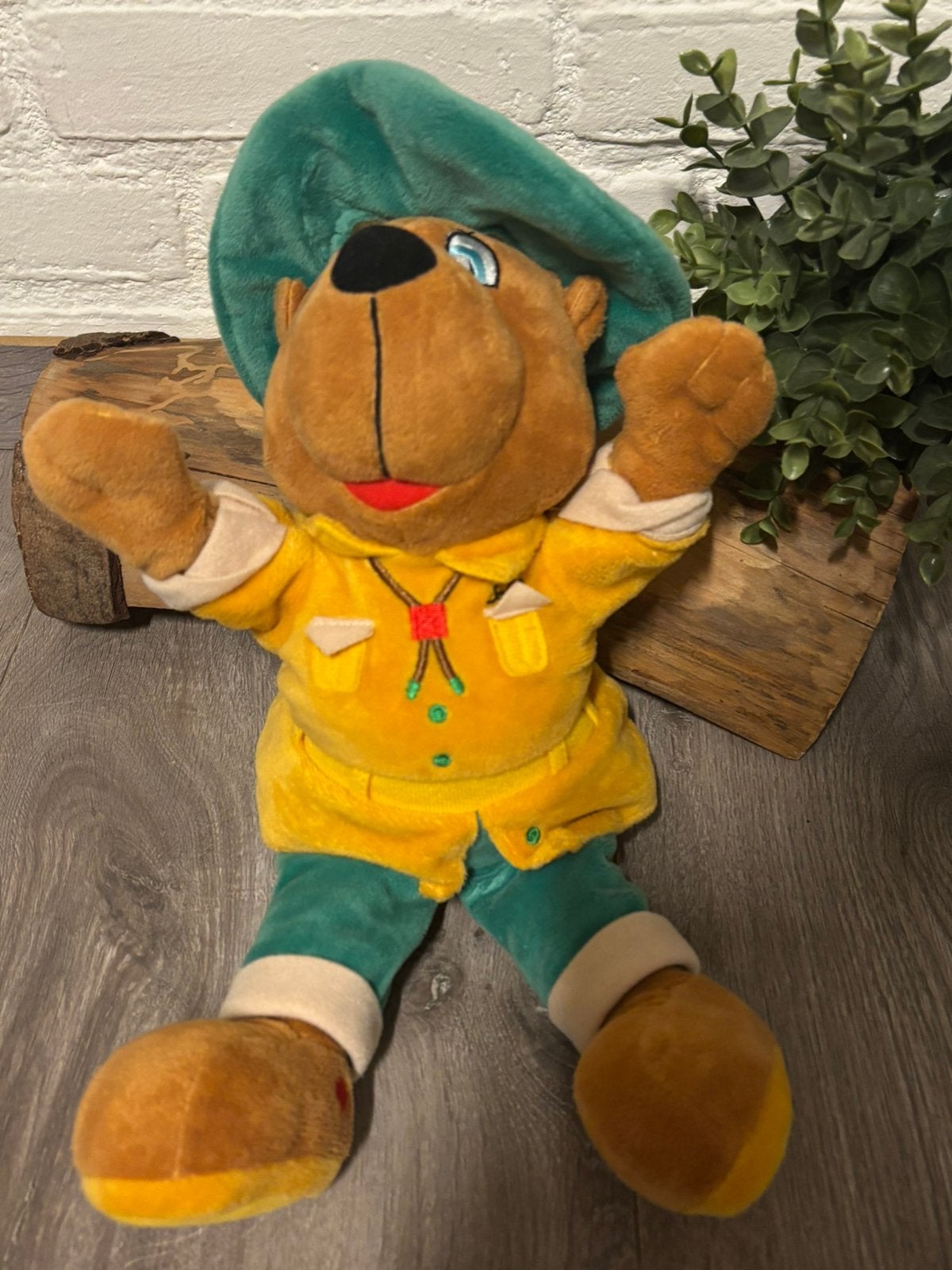 Bollo de beer handpop/knuffel Landal Greenparks, Overige karakters, Beer, Ophalen of Verzenden, Zo goed als nieuw