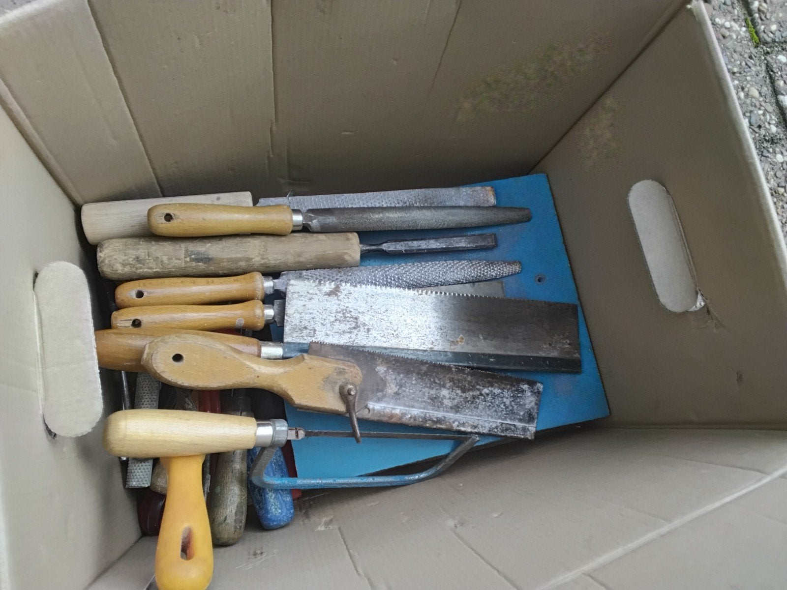 Volle doos oud degelijk gereedschap, Ophalen of Verzenden