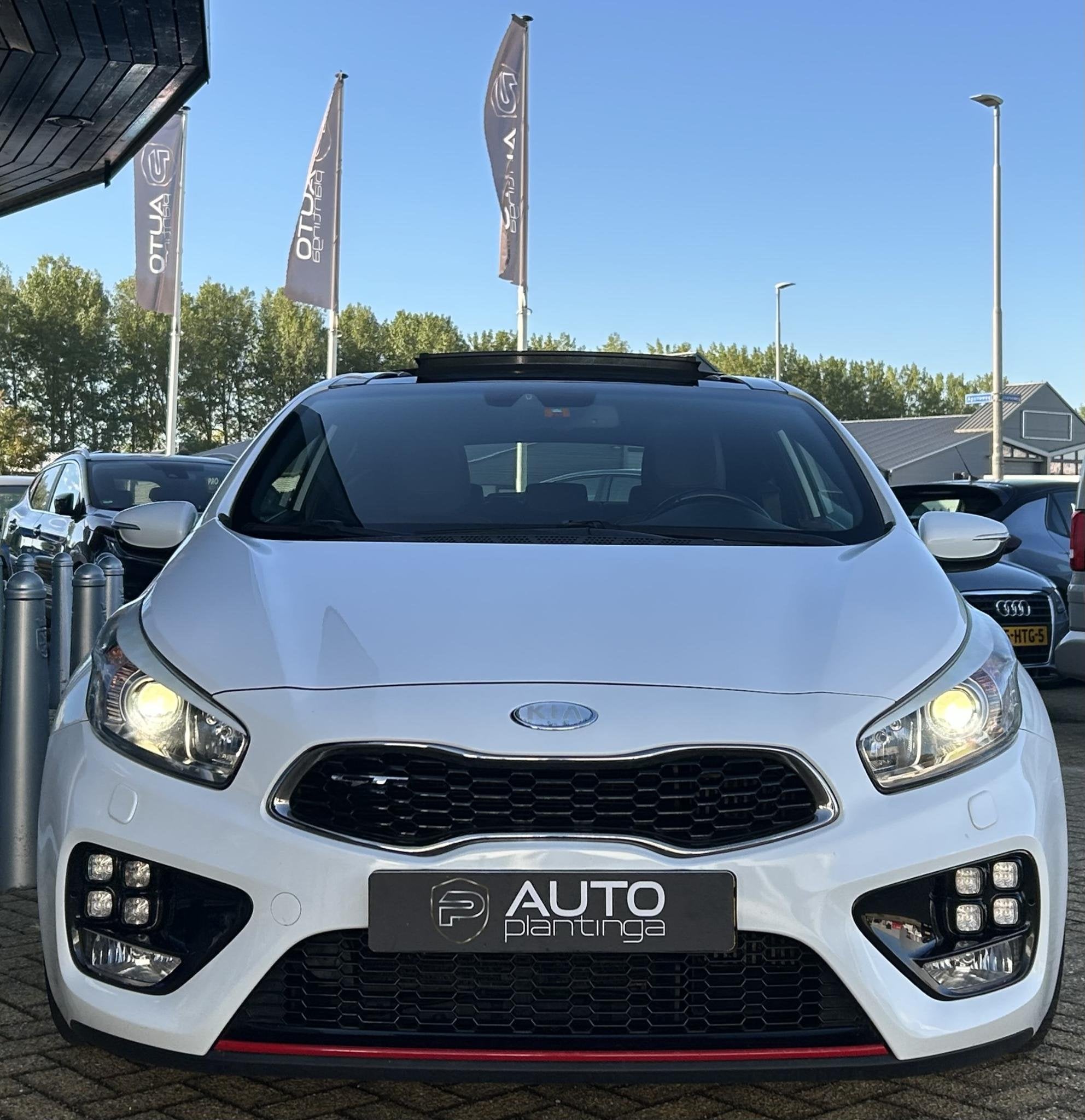Kia Proceed 1.6 GT 204PK | PANO | Lederen Recaro Stoelen | A, Voorwielaandrijving, Euro 5, Gebruikt, 1591 cc