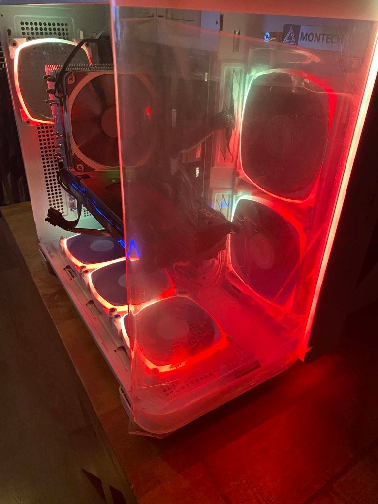 montech Game pc i7 8700k Rtx 5060 rgb 1tb opslag, Ophalen, Zo goed als nieuw, Gaming, HDD