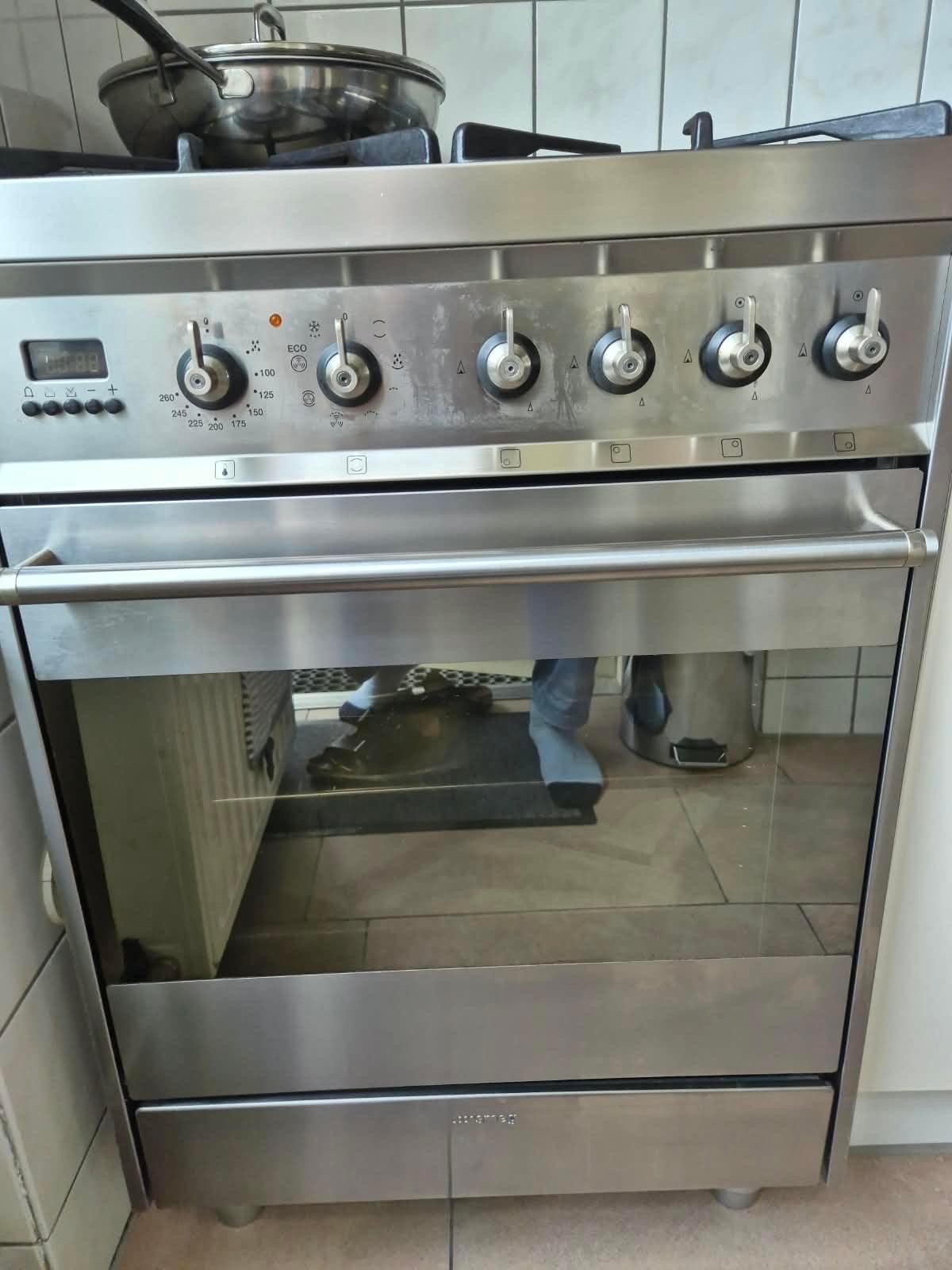 Smeg C6GMXNL8 Gasfornuis met Elektrische Oven, Witgoed en Apparatuur, Fornuizen, Ophalen, Gebruikt, Vrijstaand, Gas