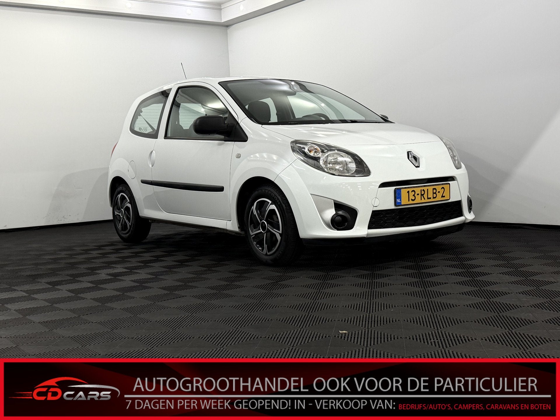 Renault Twingo 1.2-16V Authentique Inruilauto’s tegen vast, Auto's, Gebruikt, 4 cilinders, 4 stoelen, Wit