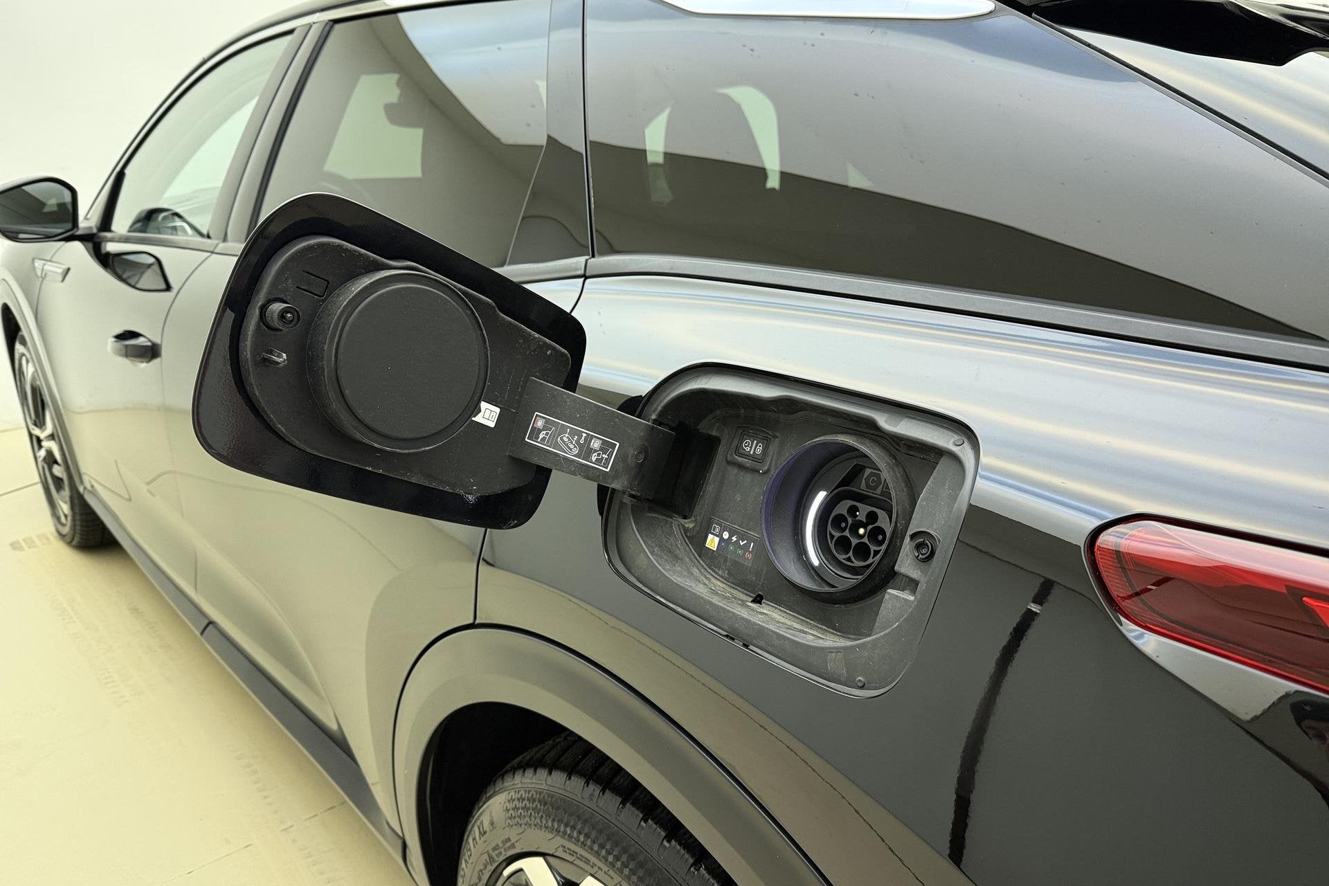 Citroen C5 X 1.6 Plug-in Hybrid 225 Shine Automaat | Navigat, 1350 kg, Automatische klimaatregeling, Gebruikt, 4 cilinders
