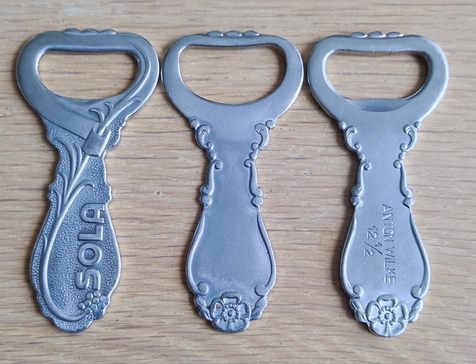 Set van 3 Vintage Flessenopeners - Sola, D. Rebel, Anton Wil, Ophalen of Verzenden