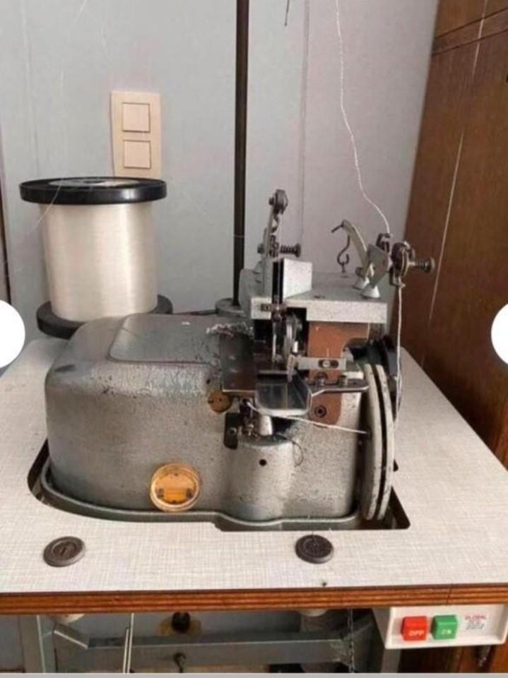 Speciaale overlock machine tapijten TITAN DK2500, Ophalen of Verzenden, Naaimachine, Overige merken