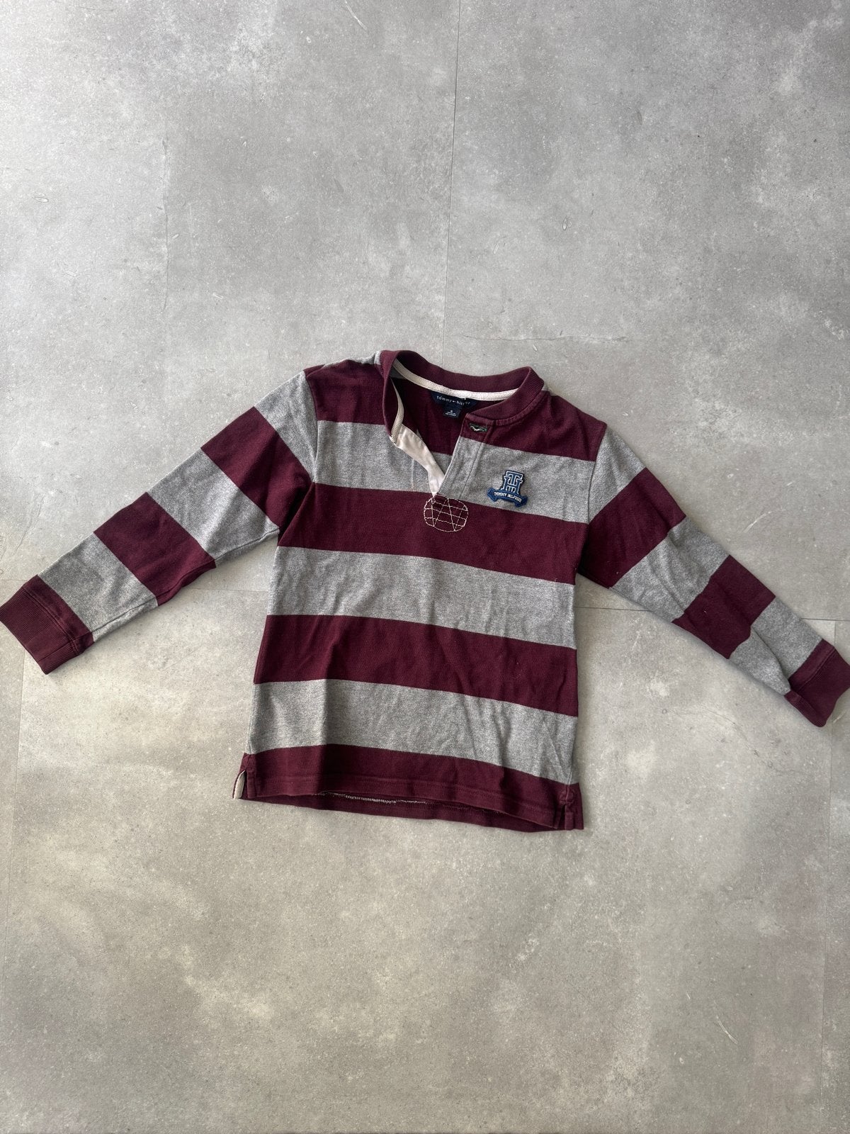 Tommy Hilfiger longsleeve en trui - Jongenskleding set, Kinderen en Baby's, Kinderkleding | Maat 140, Ophalen of Verzenden, Gebruikt