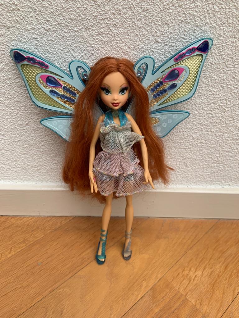 Winx Club Bloom Sing And Sparkle, Verzamelen, Poppen, Zo goed als nieuw, Fashion Doll, Ophalen of Verzenden
